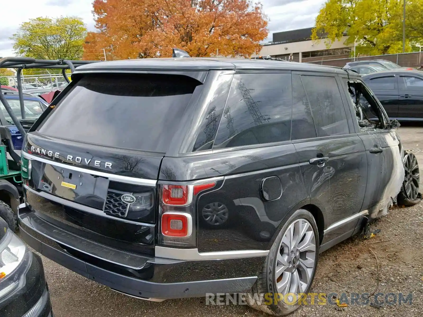 4 Фотография поврежденного автомобиля SALGS2SV8KA557614 LAND ROVER RANGEROVER 2019