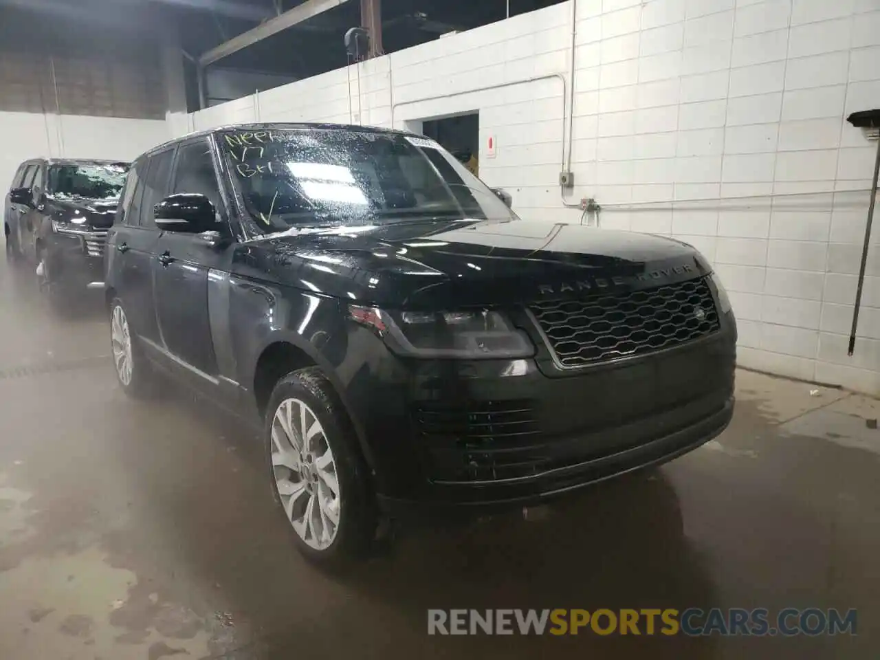 1 Фотография поврежденного автомобиля SALGS2SVXKA532665 LAND ROVER RANGEROVER 2019