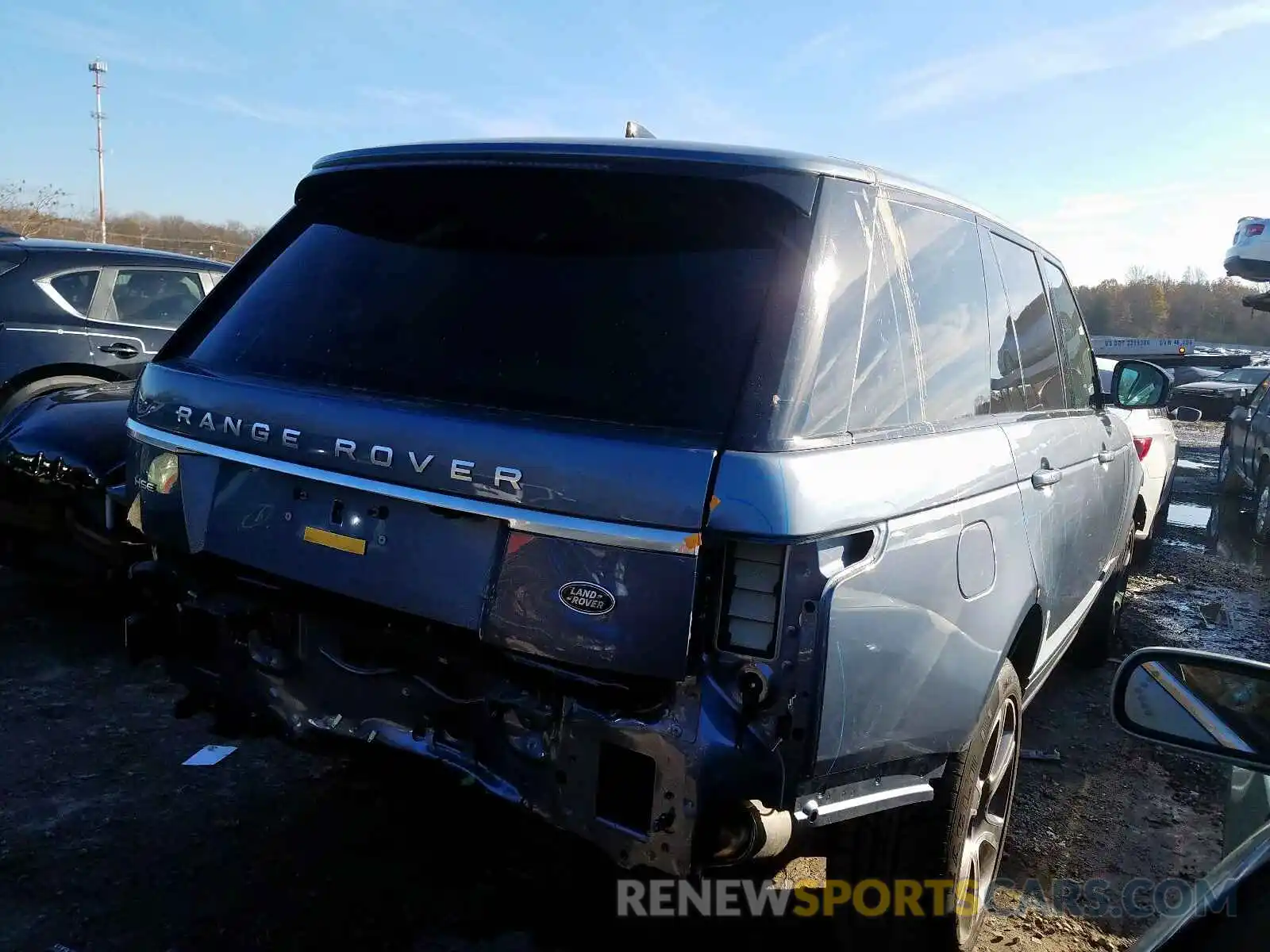 4 Photograph of a damaged car SALGS2SVXKA547828 LAND ROVER RANGEROVER 2019