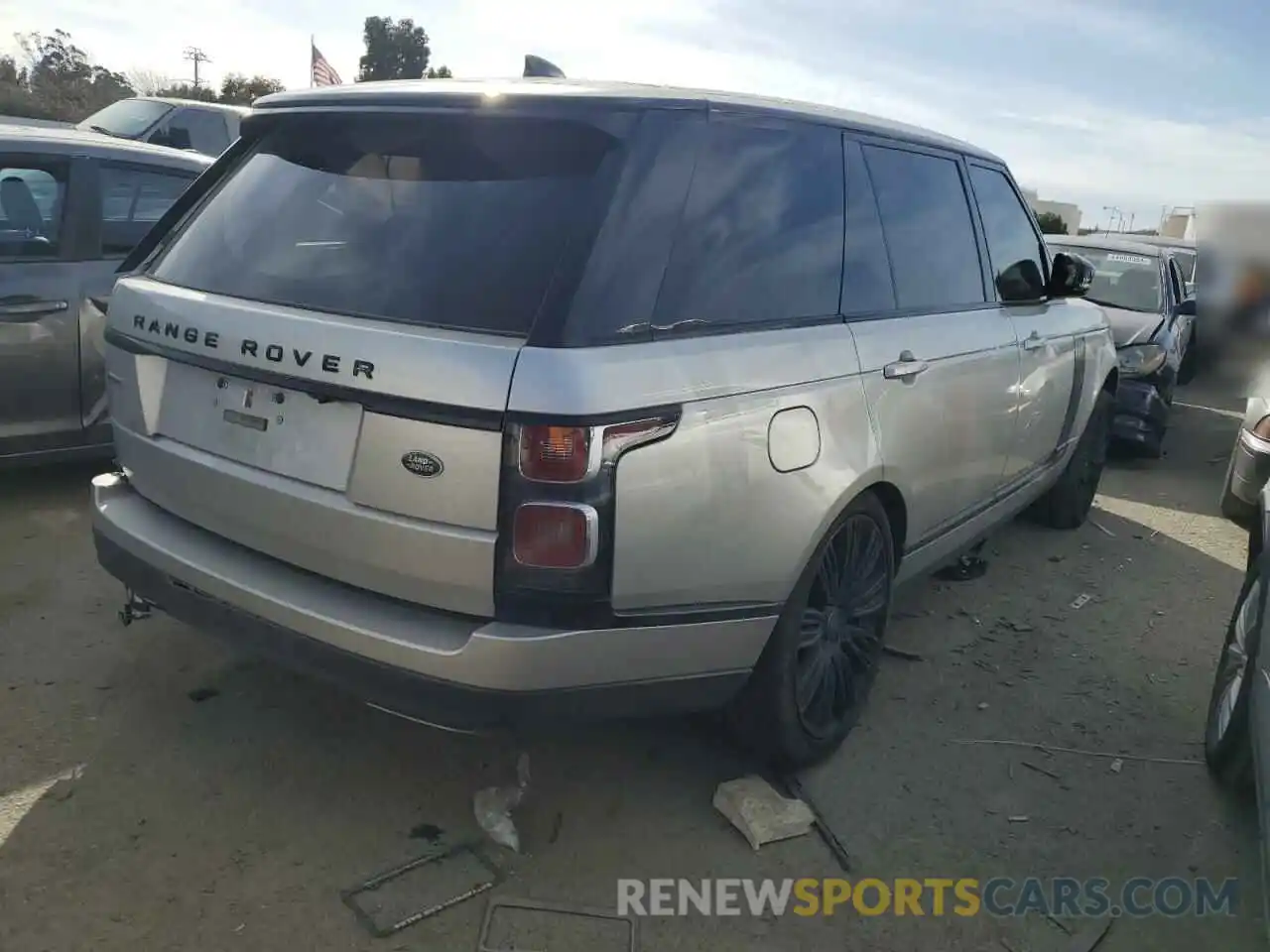 3 Фотография поврежденного автомобиля SALGS5RE0KA563852 LAND ROVER RANGEROVER 2019