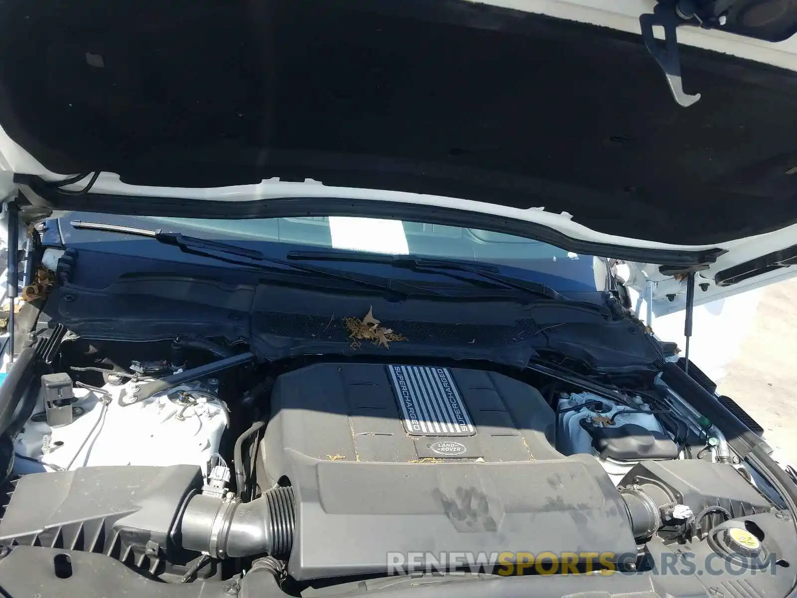 7 Photograph of a damaged car SALGS5RE1KA562483 LAND ROVER RANGEROVER 2019