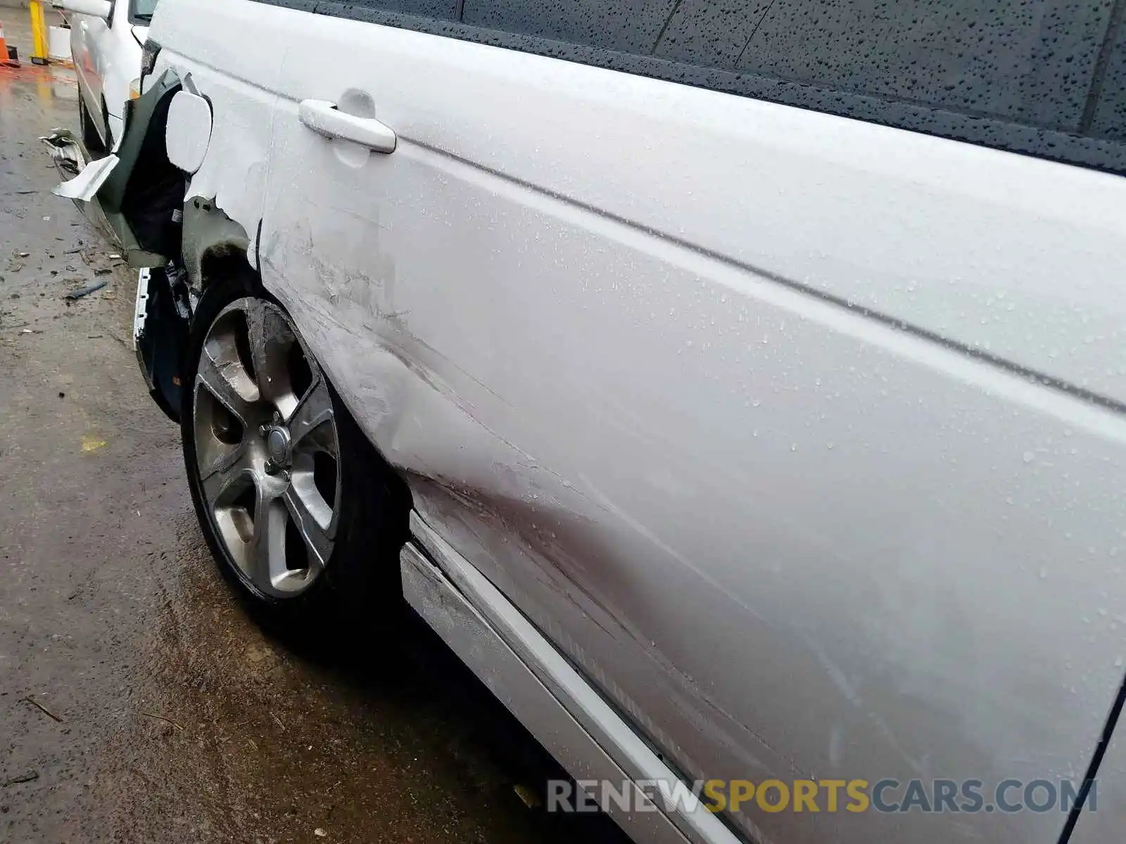 9 Photograph of a damaged car SALGS5REXKA553331 LAND ROVER RANGEROVER 2019