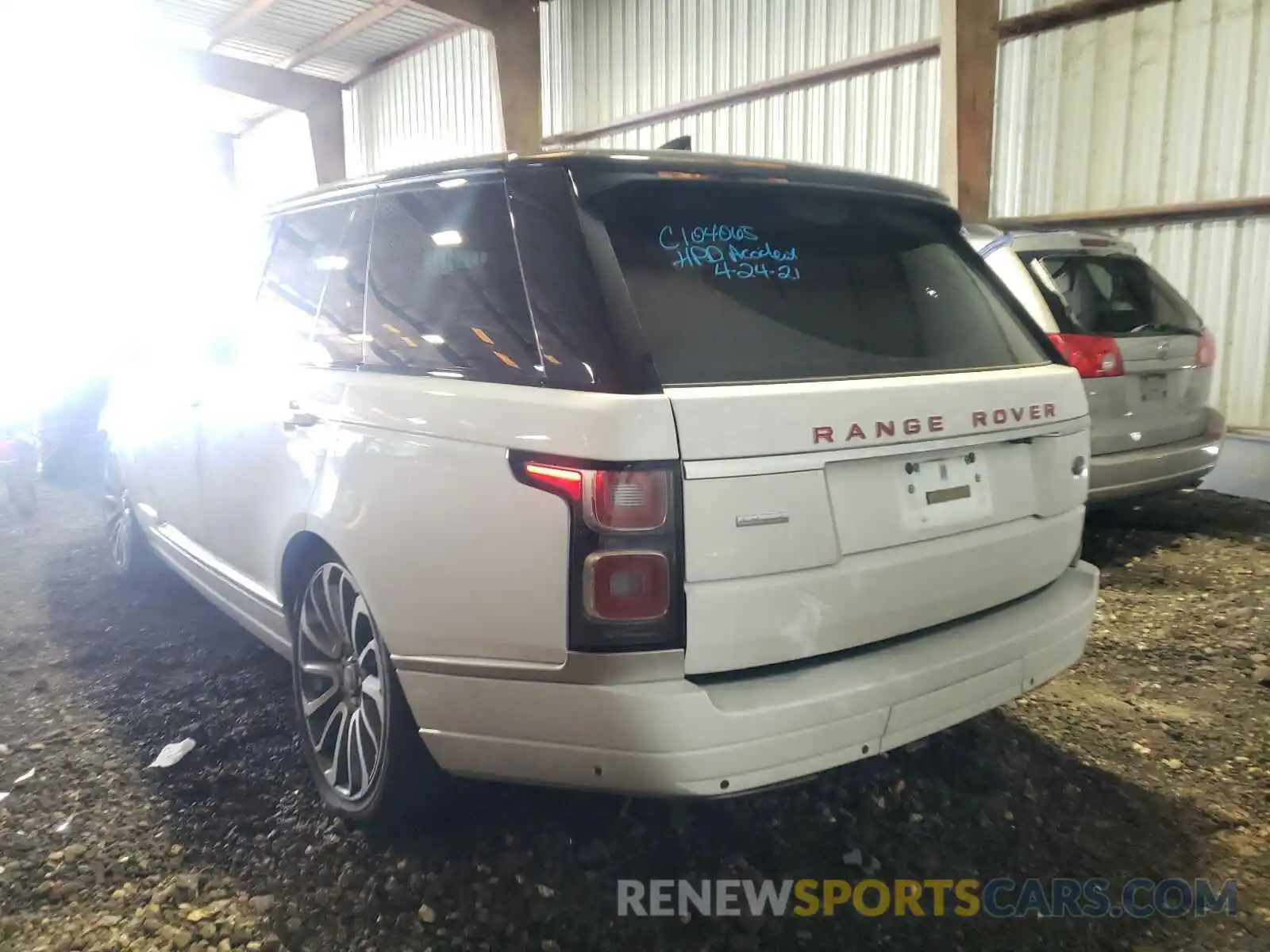 3 Photograph of a damaged car SALGV2RE7KA537268 LAND ROVER RANGEROVER 2019