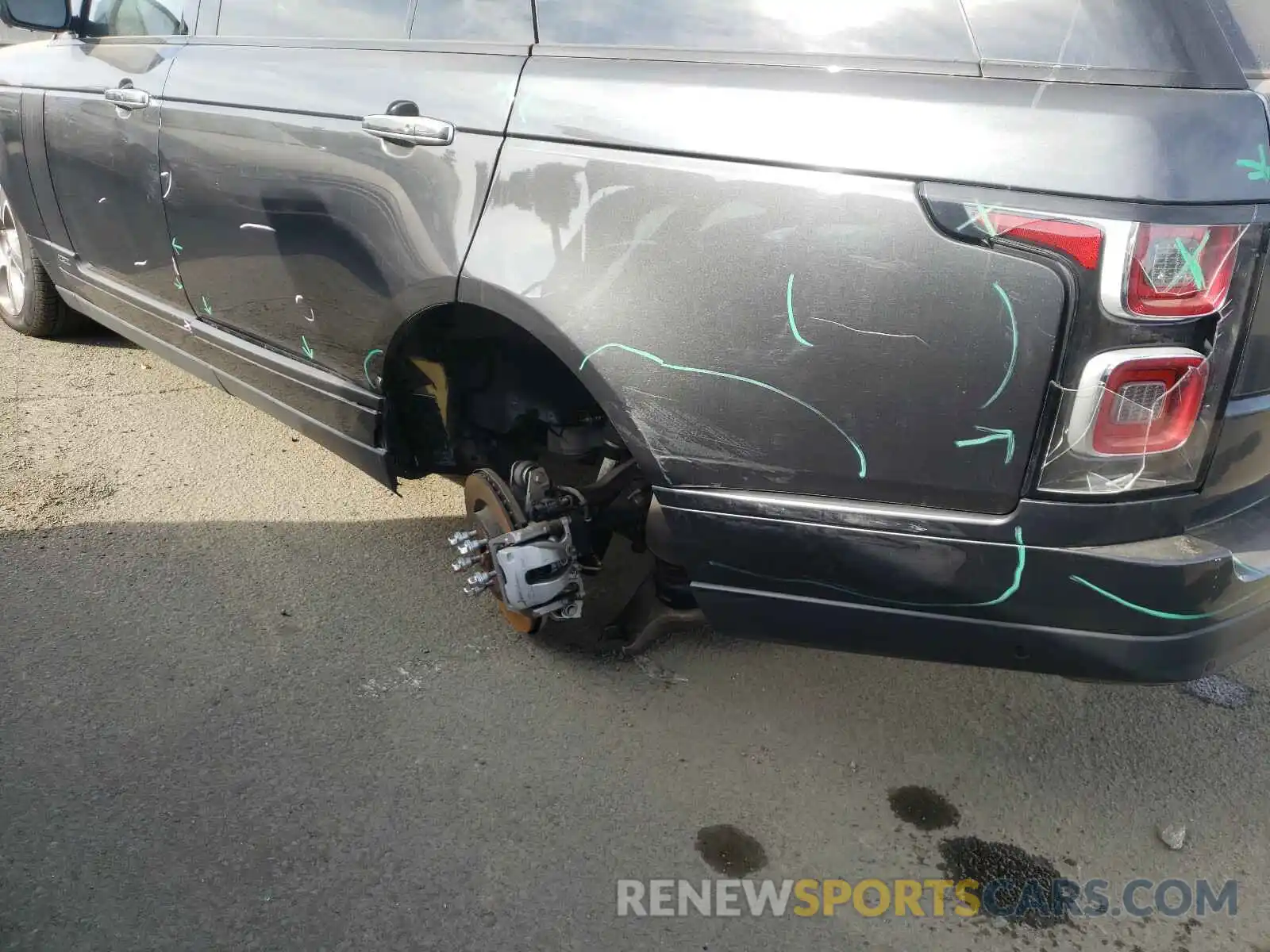 9 Photograph of a damaged car SALGV5REXKA543888 LAND ROVER RANGEROVER 2019