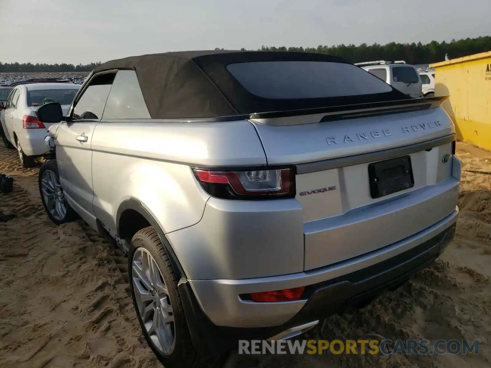 3 Photograph of a damaged car SALVC5RX9KH348774 LAND ROVER RANGEROVER 2019