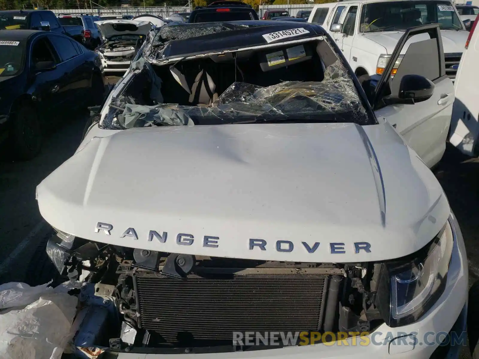 7 Photograph of a damaged car SALVP2BG9HH199742 LAND ROVER RANGEROVER 2019