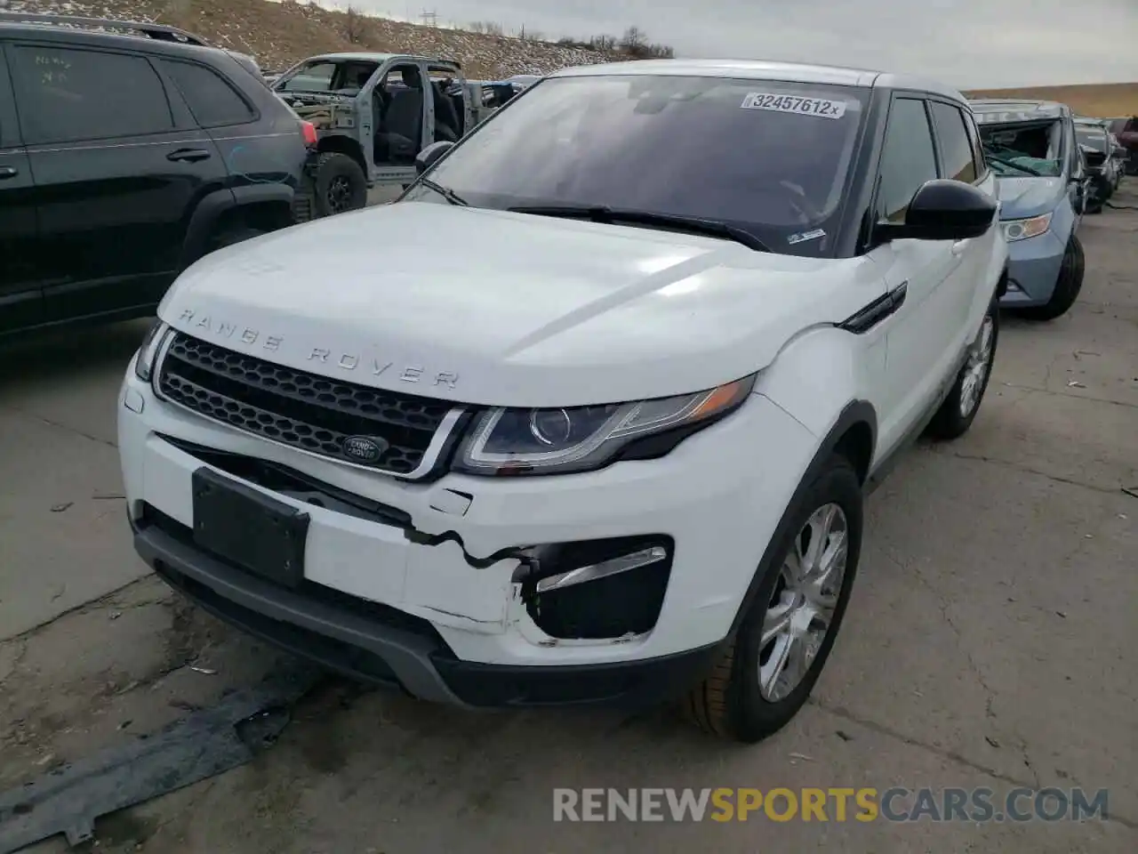 2 Фотография поврежденного автомобиля SALVP2RX0KH348133 LAND ROVER RANGEROVER 2019