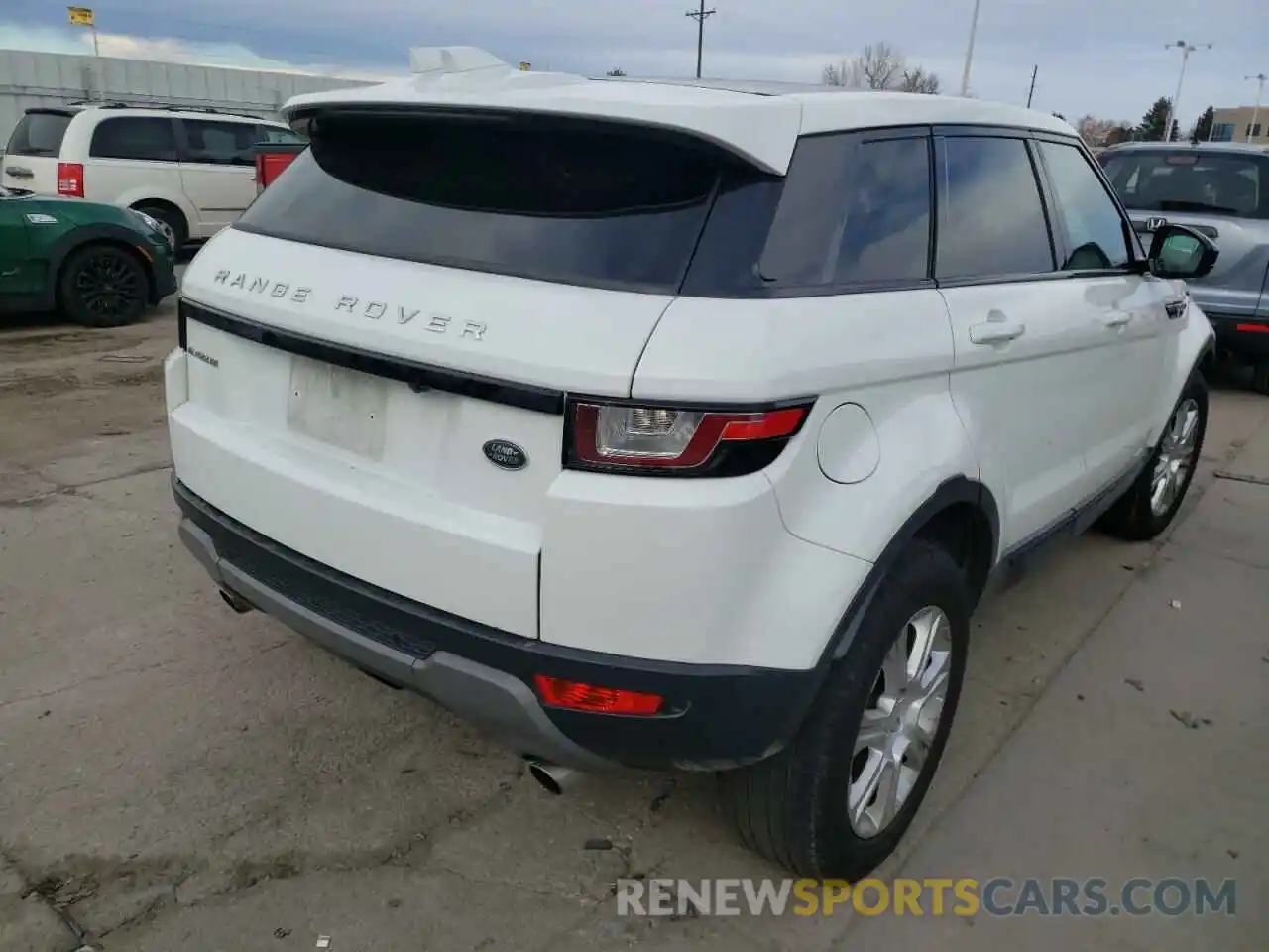 4 Photograph of a damaged car SALVP2RX0KH348133 LAND ROVER RANGEROVER 2019