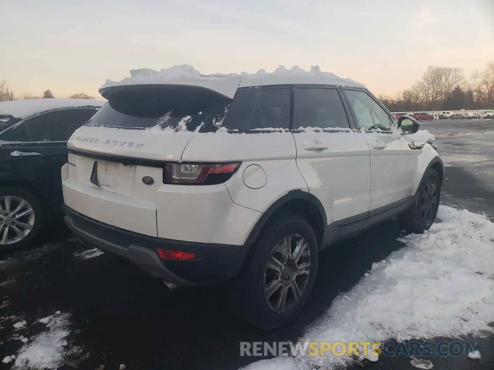 4 Photograph of a damaged car SALVP2RX0KH348388 LAND ROVER RANGEROVER 2019