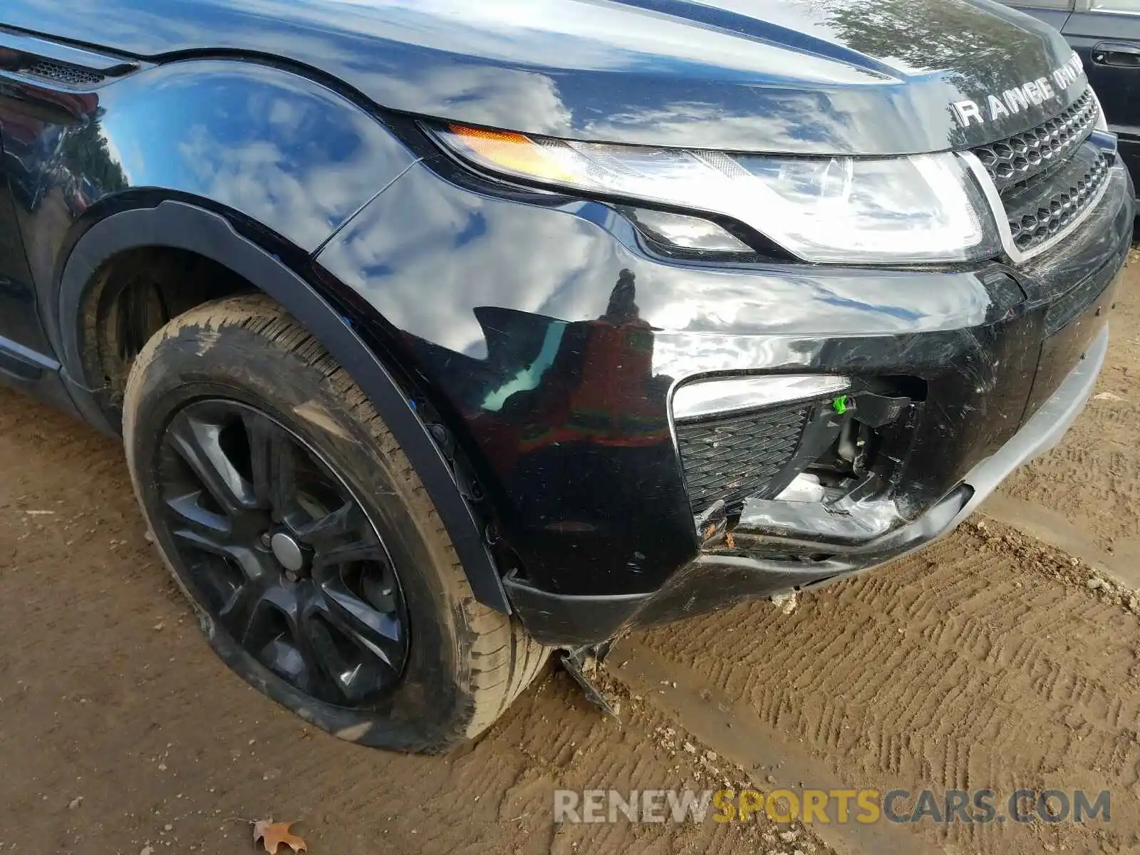 9 Photograph of a damaged car SALVP2RX0KH348830 LAND ROVER RANGEROVER 2019