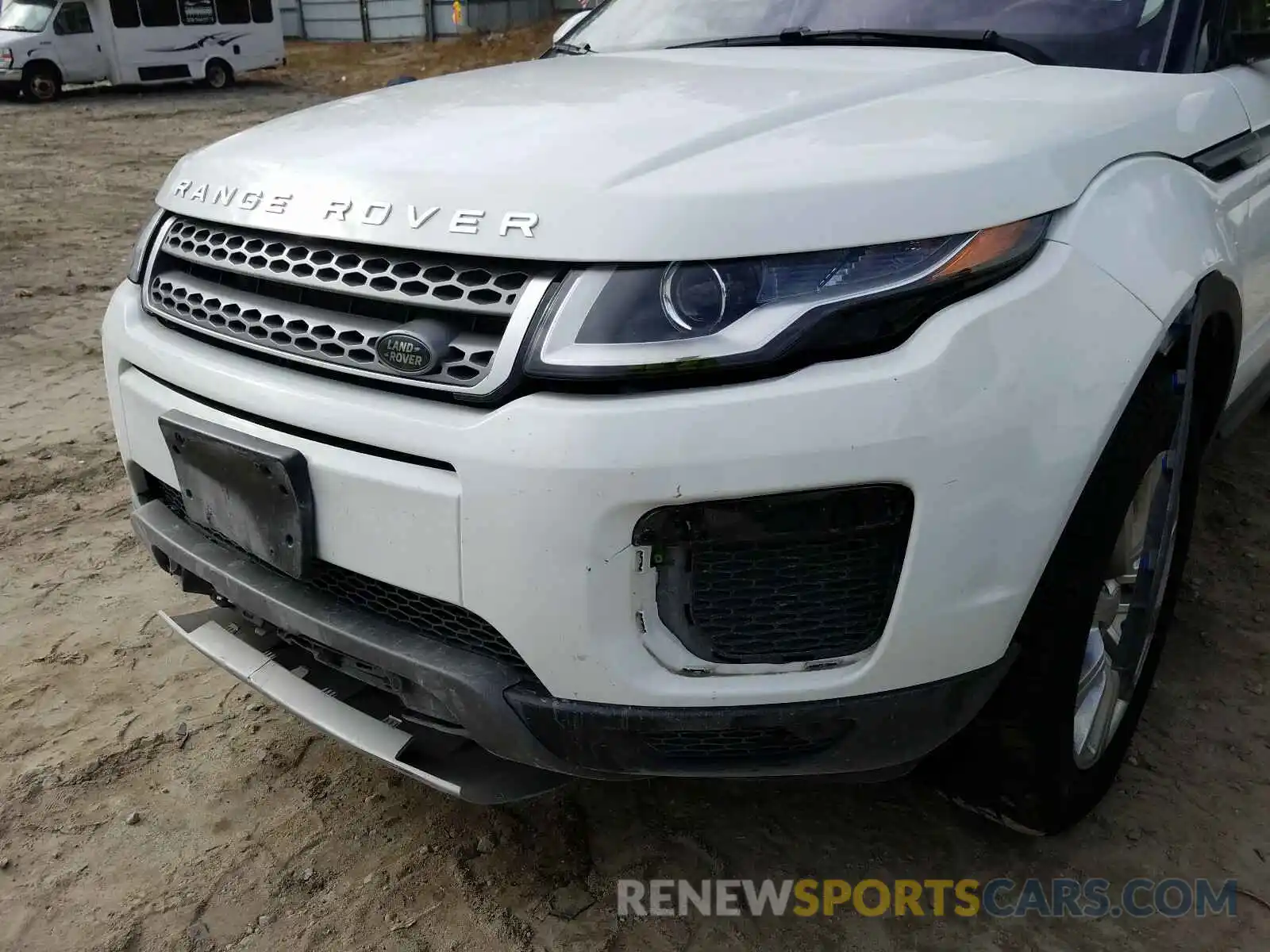 9 Фотография поврежденного автомобиля SALVP2RX0KH350559 LAND ROVER RANGEROVER 2019