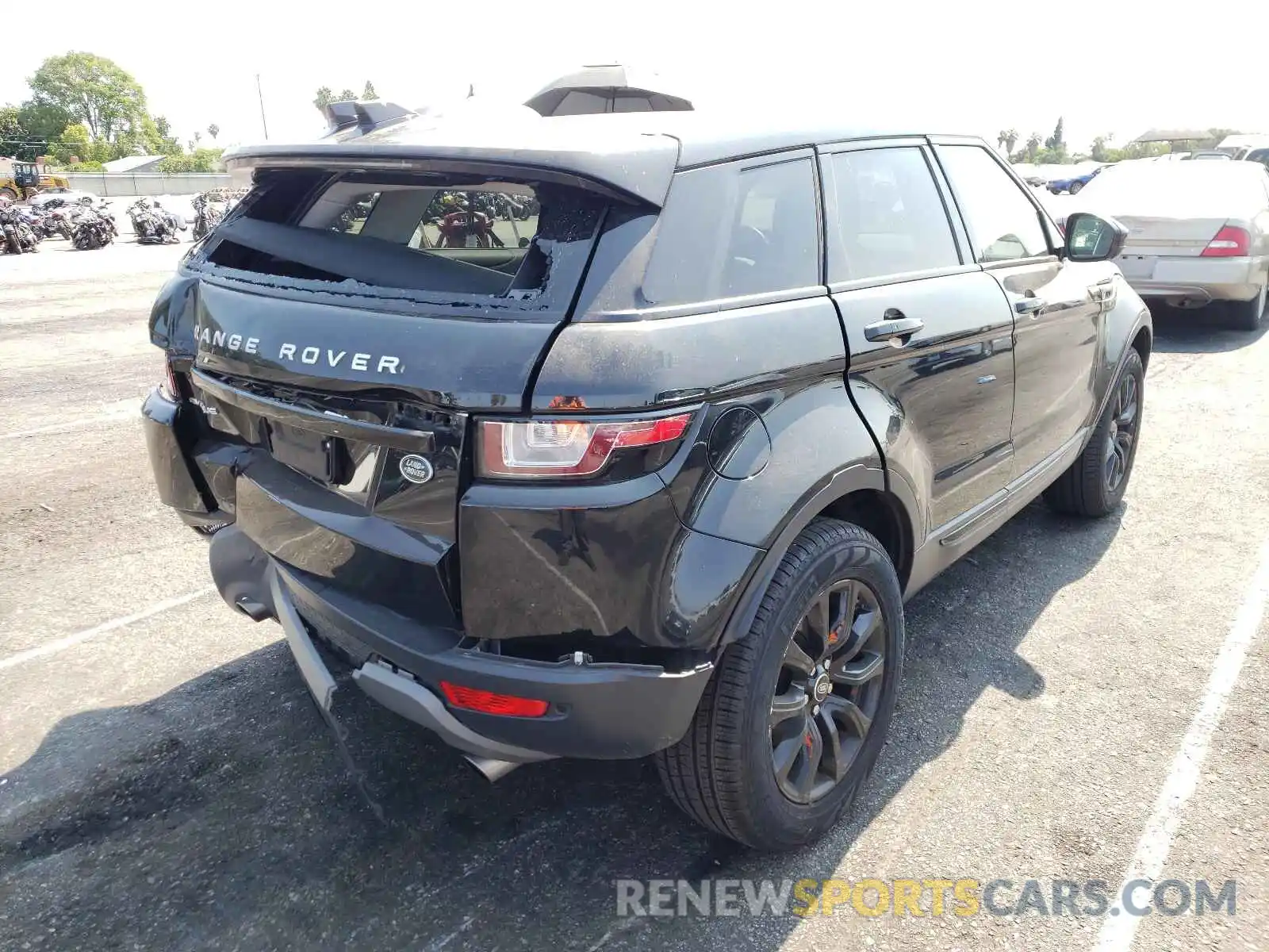 4 Photograph of a damaged car SALVP2RX1KH329946 LAND ROVER RANGEROVER 2019