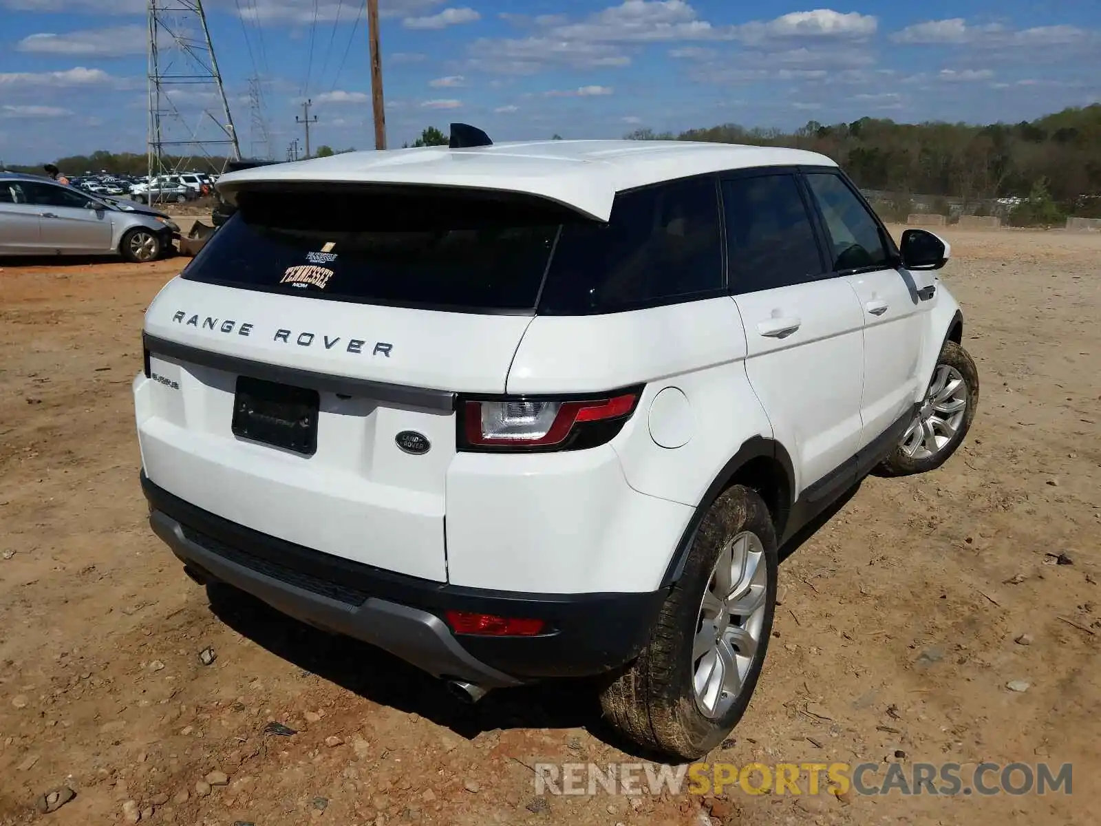 4 Фотография поврежденного автомобиля SALVP2RX1KH332829 LAND ROVER RANGEROVER 2019