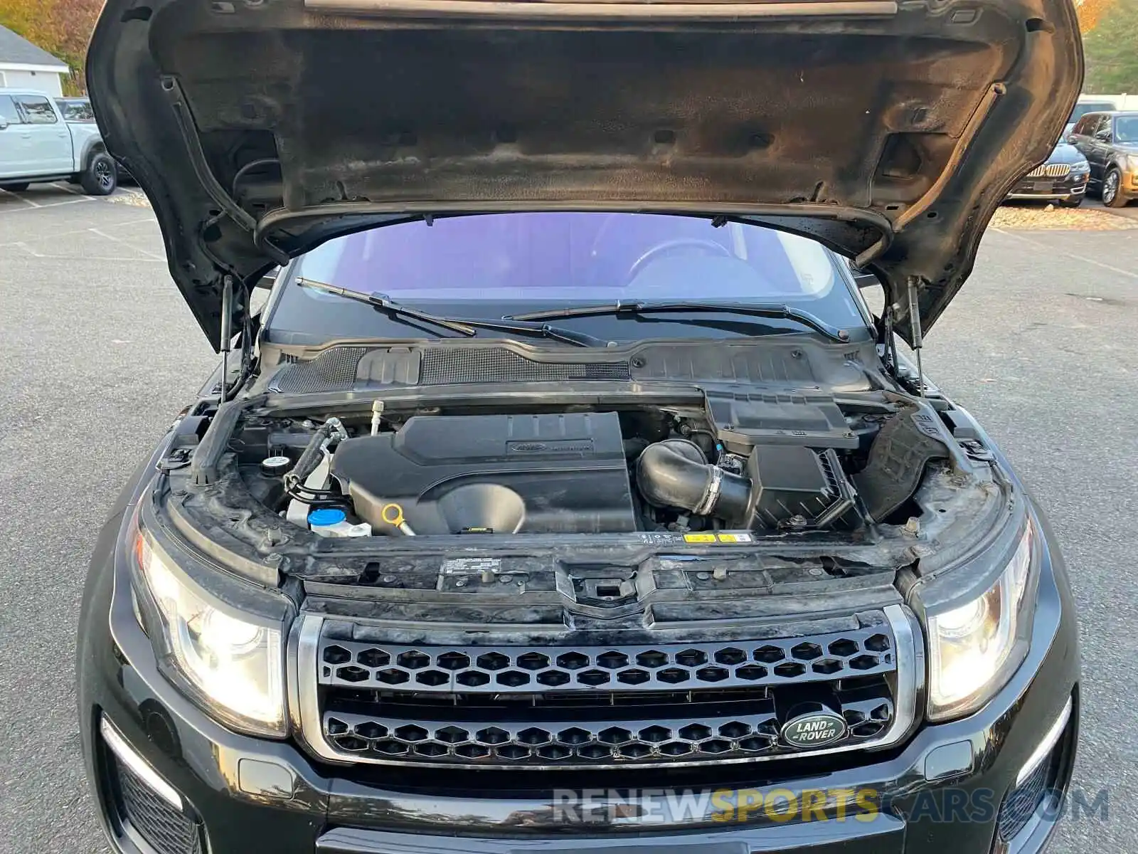 8 Photograph of a damaged car SALVP2RX2KH348148 LAND ROVER RANGEROVER 2019