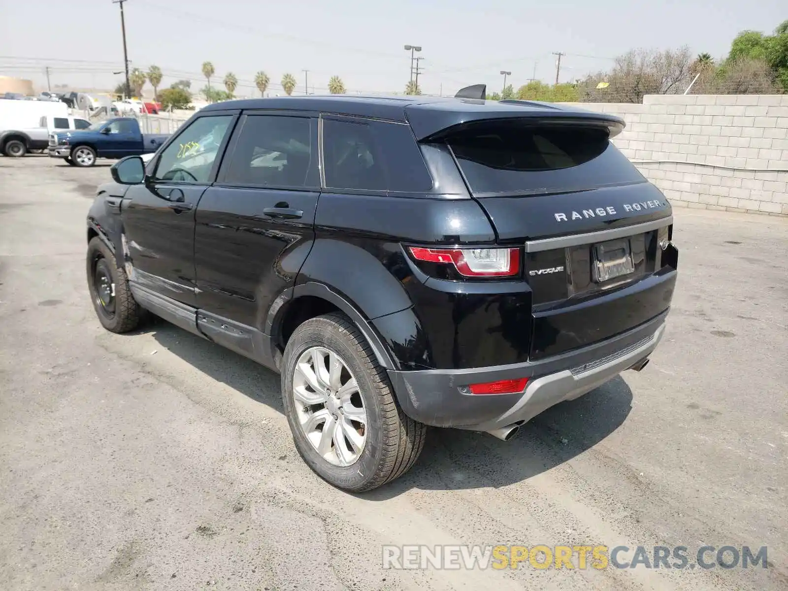 3 Photograph of a damaged car SALVP2RX2KH350112 LAND ROVER RANGEROVER 2019