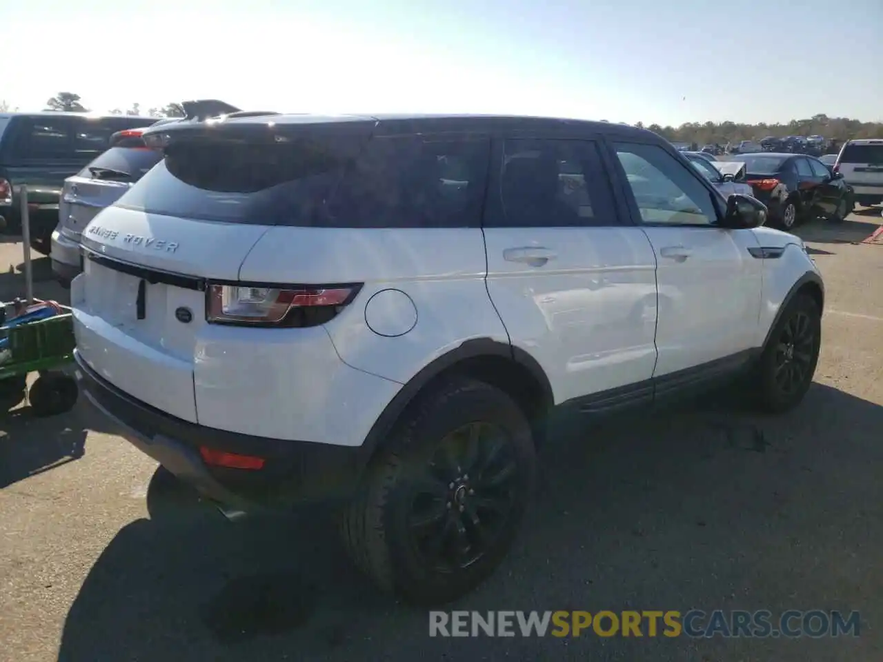 4 Photograph of a damaged car SALVP2RX4KH331724 LAND ROVER RANGEROVER 2019