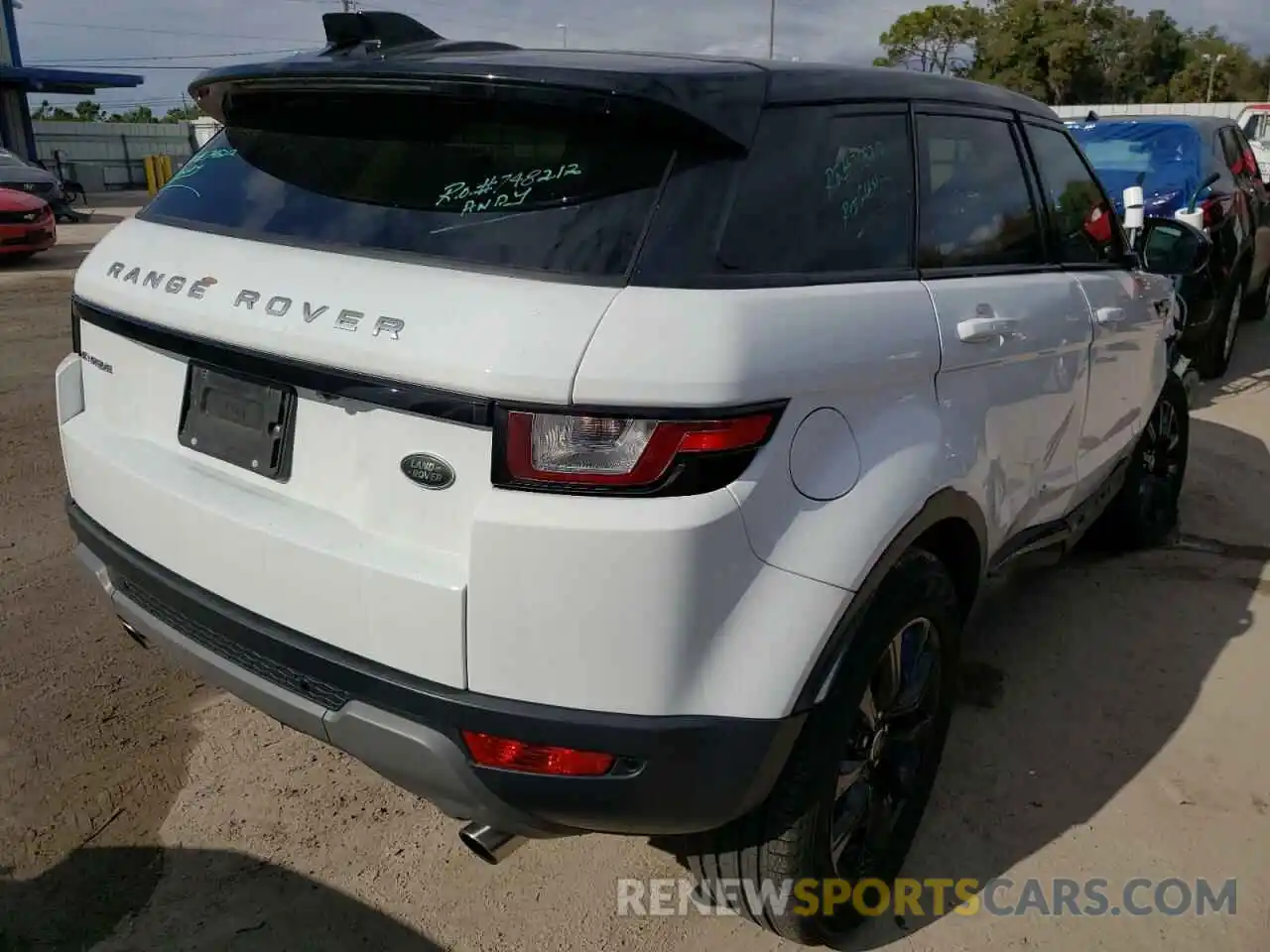 4 Фотография поврежденного автомобиля SALVP2RX4KH337989 LAND ROVER RANGEROVER 2019