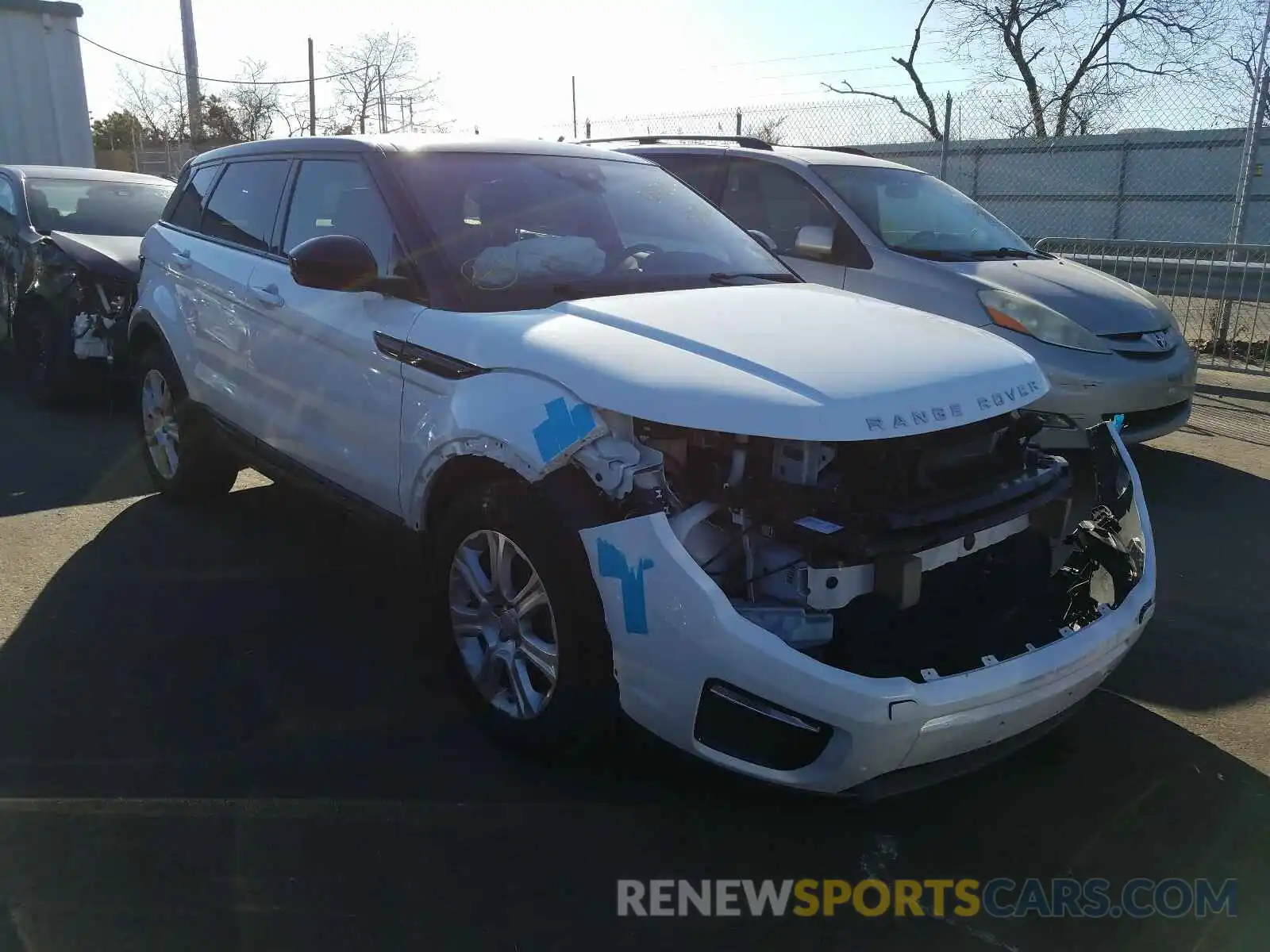 1 Photograph of a damaged car SALVP2RX5KH327682 LAND ROVER RANGEROVER 2019