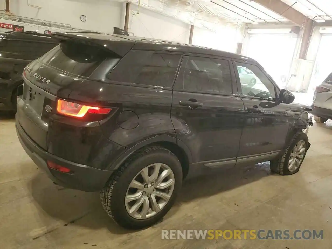 3 Photograph of a damaged car SALVP2RX5KH343414 LAND ROVER RANGEROVER 2019