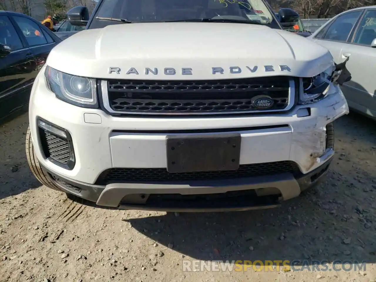 9 Photograph of a damaged car SALVP2RX6KH330235 LAND ROVER RANGEROVER 2019