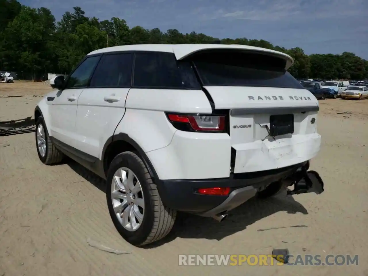 3 Фотография поврежденного автомобиля SALVP2RX6KH330395 LAND ROVER RANGEROVER 2019