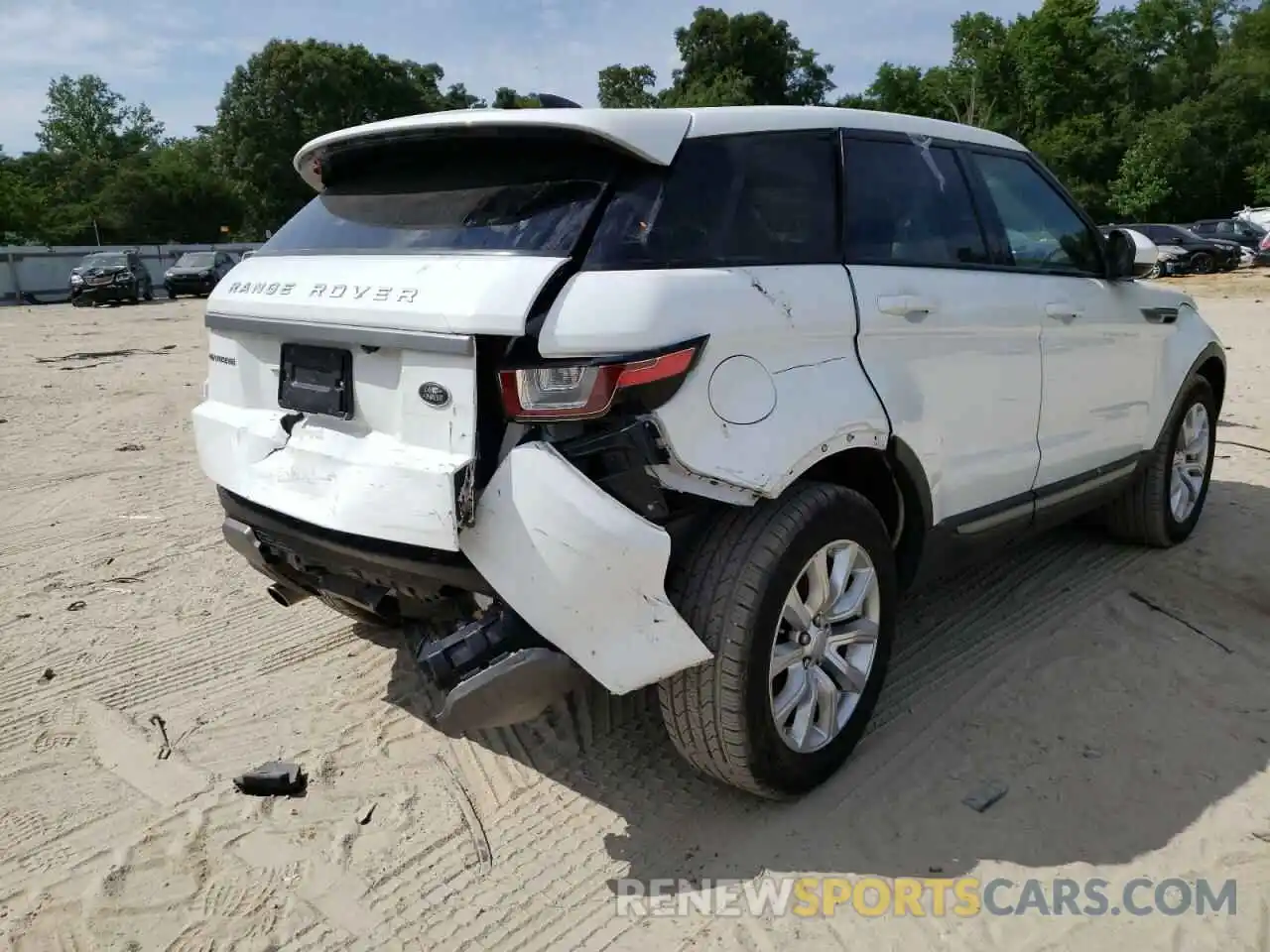 4 Фотография поврежденного автомобиля SALVP2RX6KH330395 LAND ROVER RANGEROVER 2019