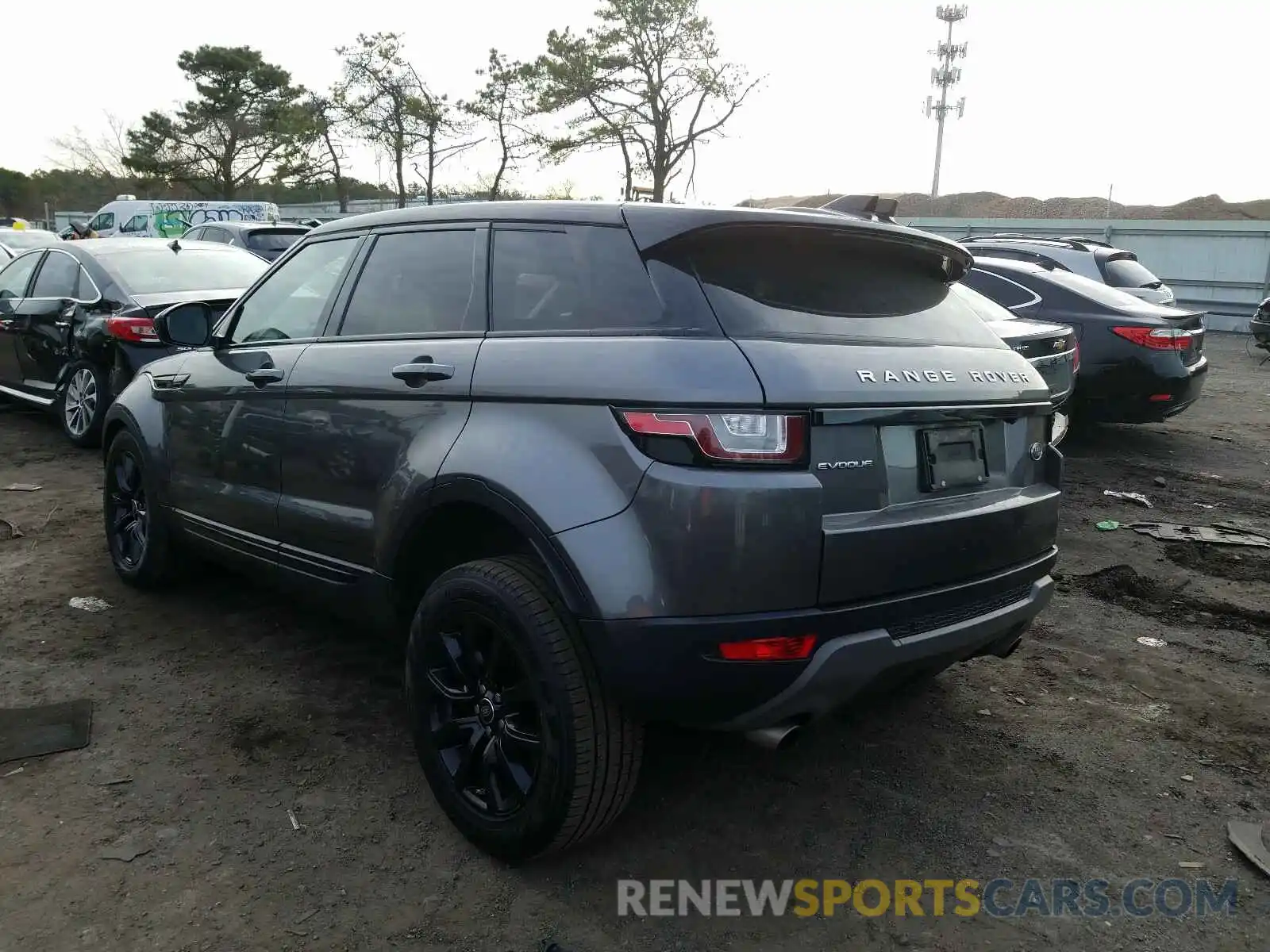 3 Photograph of a damaged car SALVP2RX6KH350260 LAND ROVER RANGEROVER 2019