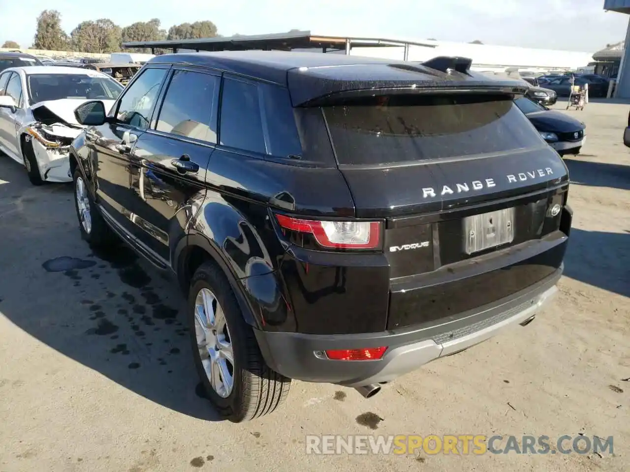 3 Photograph of a damaged car SALVP2RX7KH348310 LAND ROVER RANGEROVER 2019