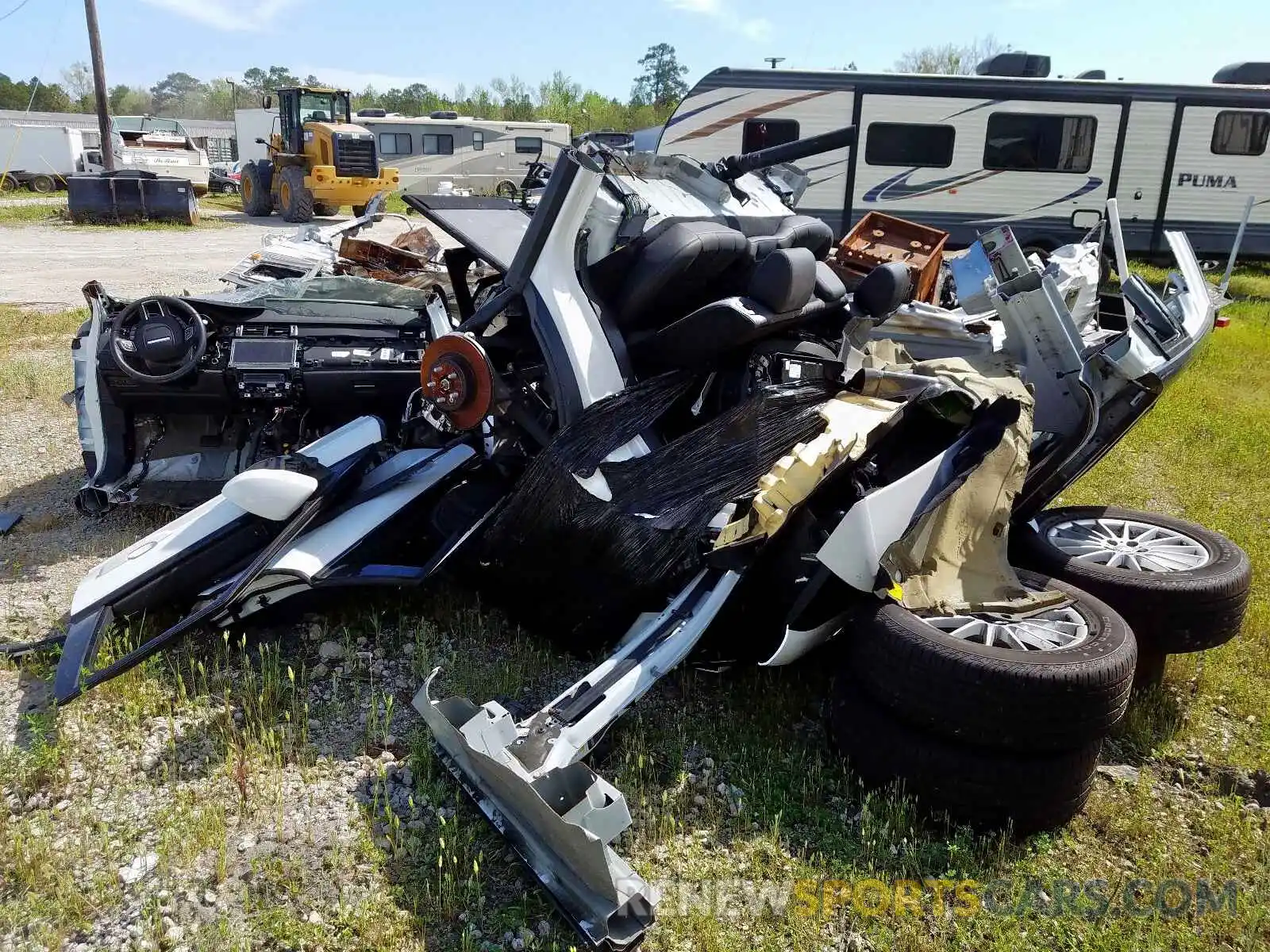 3 Photograph of a damaged car SALVP2RX8KH348302 LAND ROVER RANGEROVER 2019