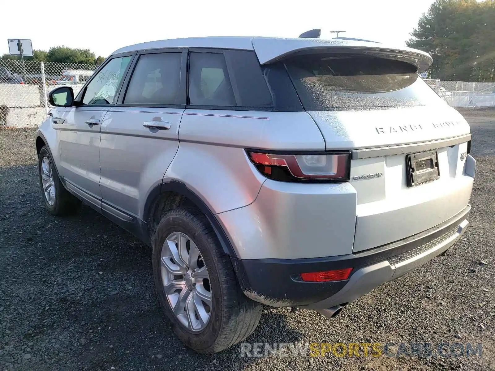 3 Photograph of a damaged car SALVP2RX9KH343299 LAND ROVER RANGEROVER 2019