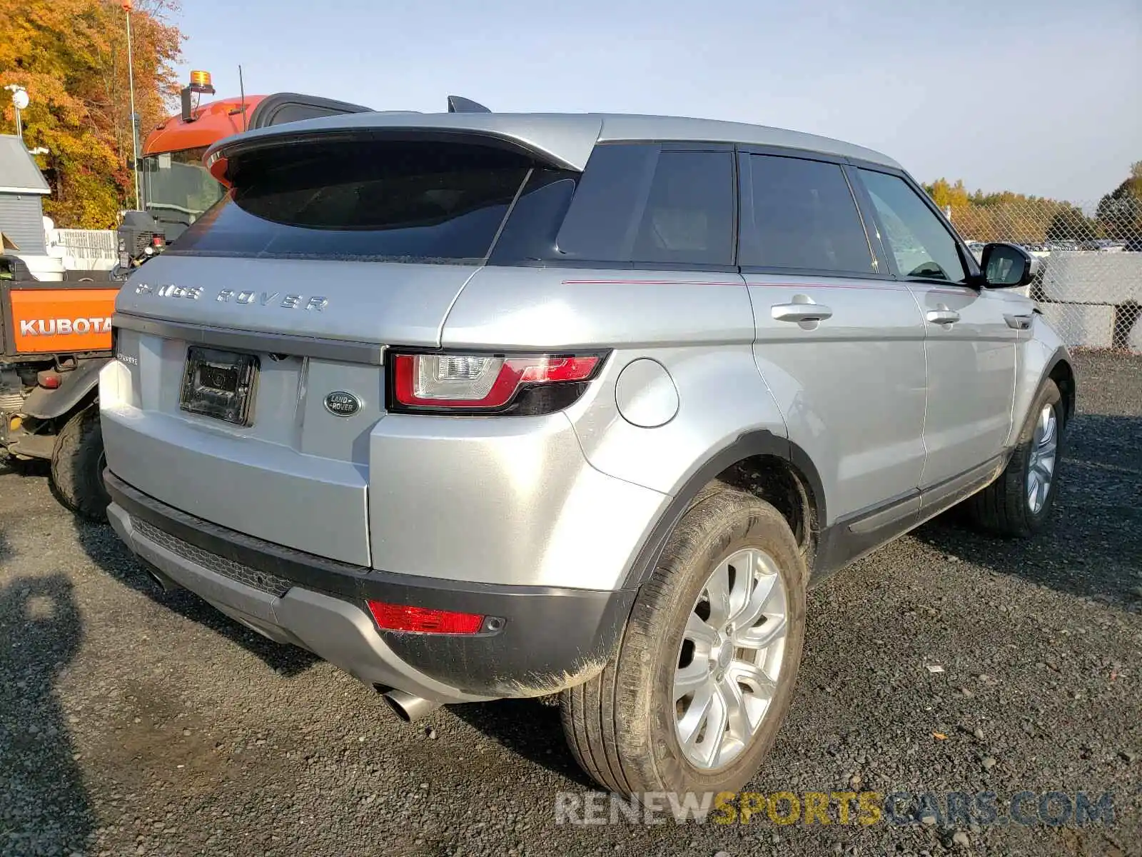 4 Photograph of a damaged car SALVP2RX9KH343299 LAND ROVER RANGEROVER 2019