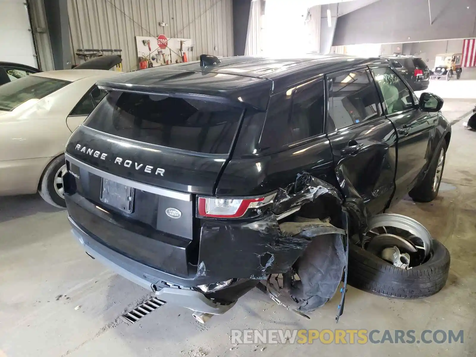 4 Photograph of a damaged car SALVP2RX9KH346316 LAND ROVER RANGEROVER 2019