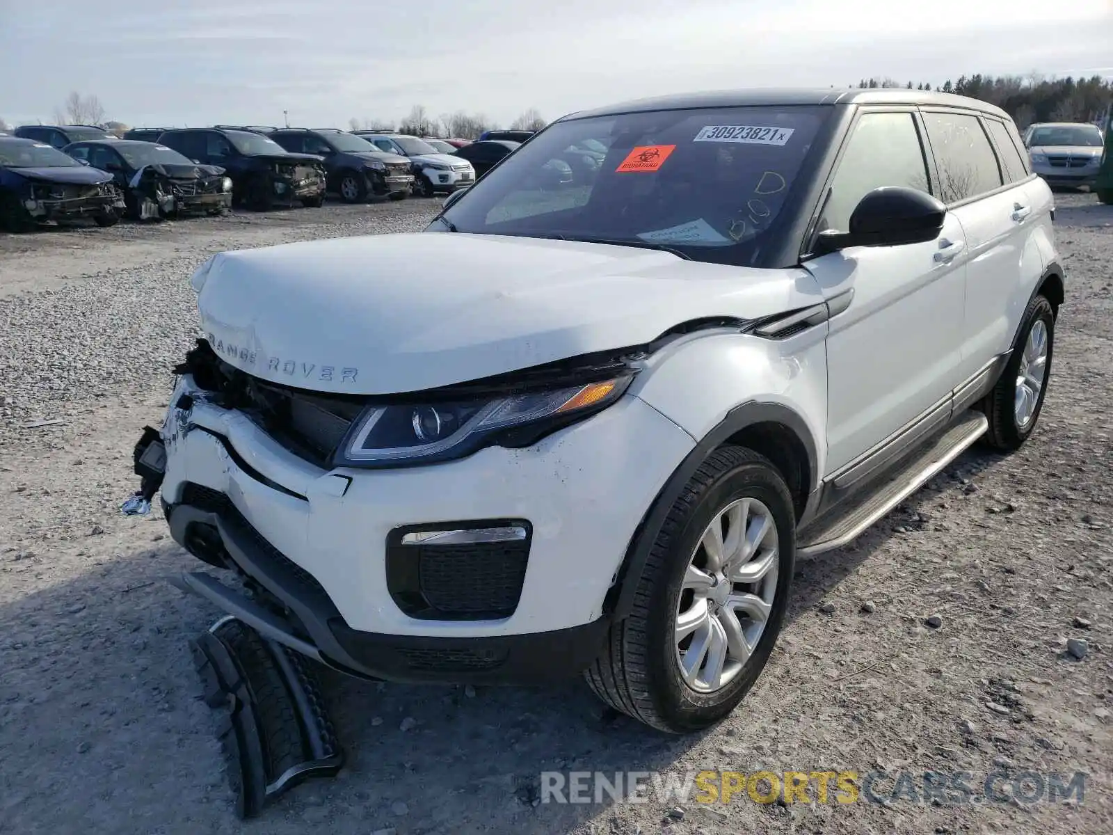 2 Photograph of a damaged car SALVP2RXXKH338192 LAND ROVER RANGEROVER 2019