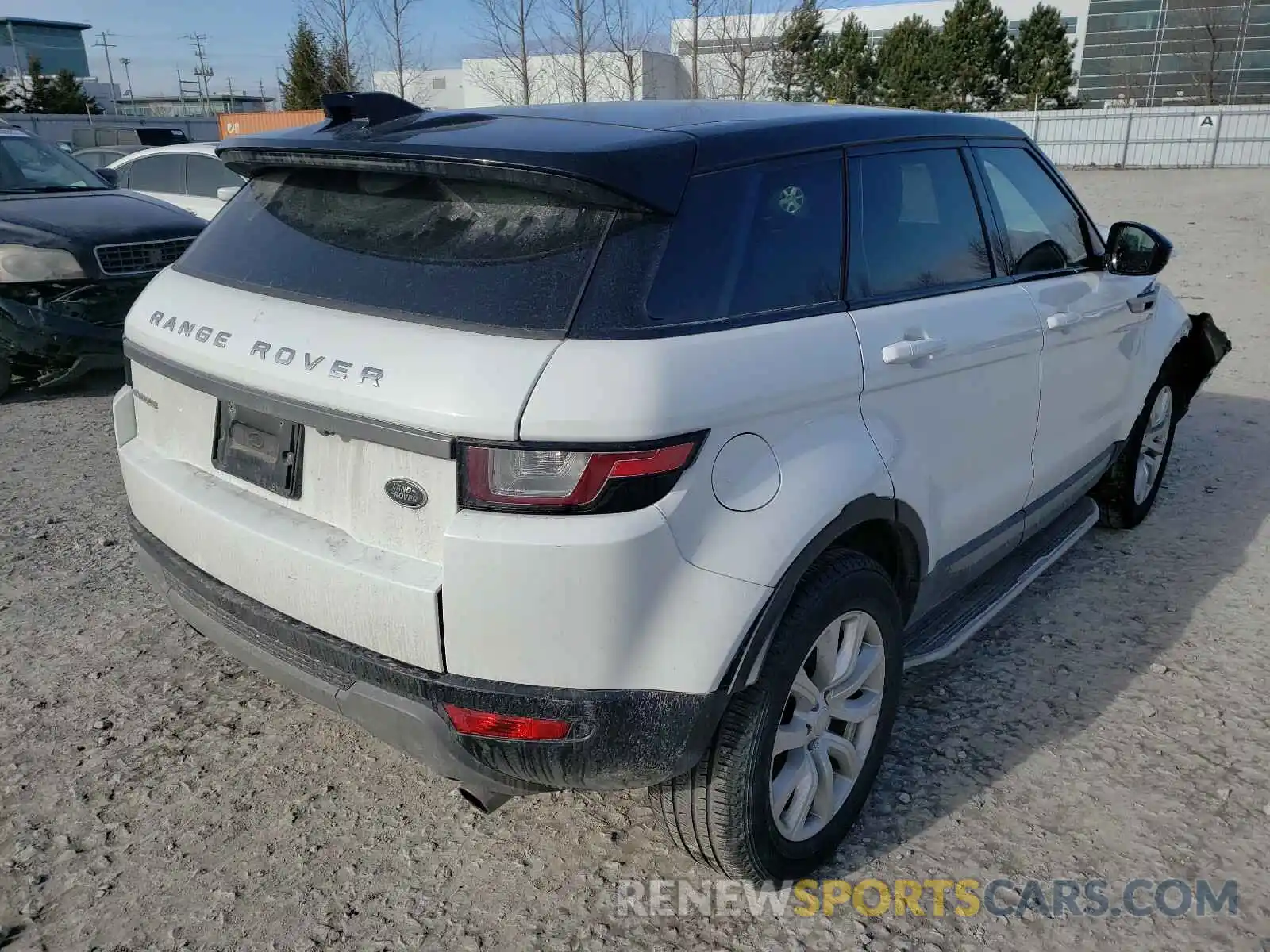 4 Фотография поврежденного автомобиля SALVP2RXXKH338192 LAND ROVER RANGEROVER 2019