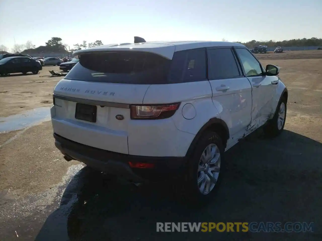 4 Photograph of a damaged car SALVP2RXXKH345501 LAND ROVER RANGEROVER 2019