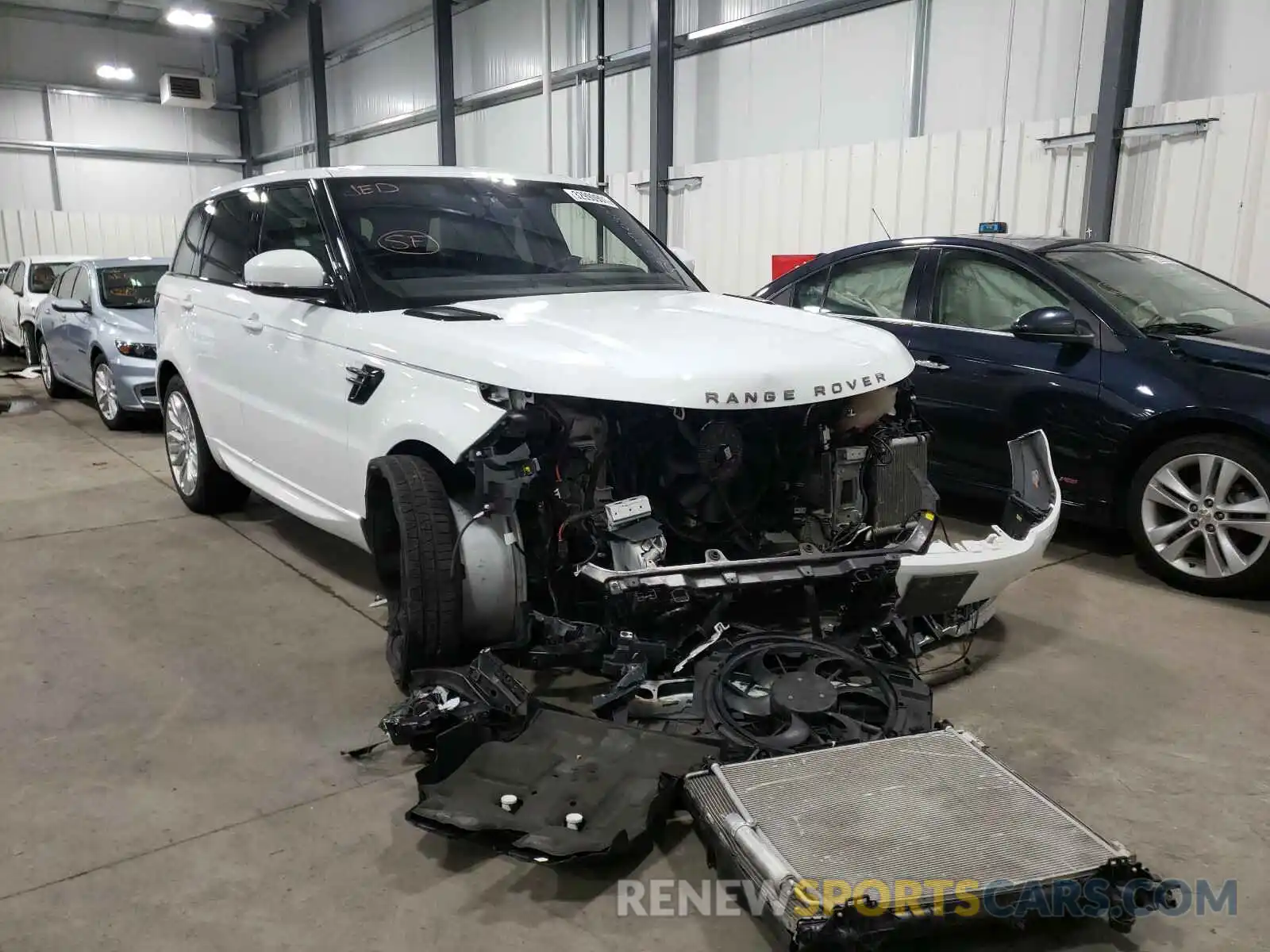 1 Photograph of a damaged car SALWR2RE1KA825013 LAND ROVER RANGEROVER 2019