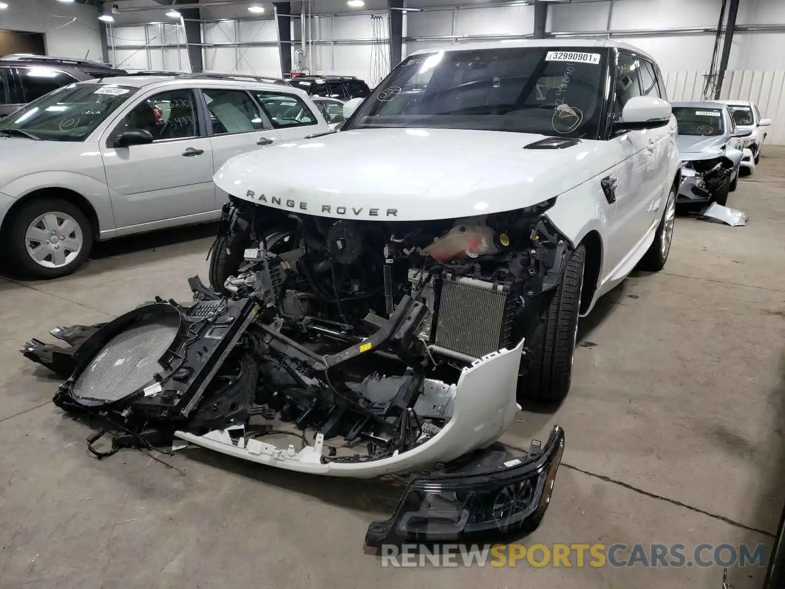 2 Photograph of a damaged car SALWR2RE1KA825013 LAND ROVER RANGEROVER 2019