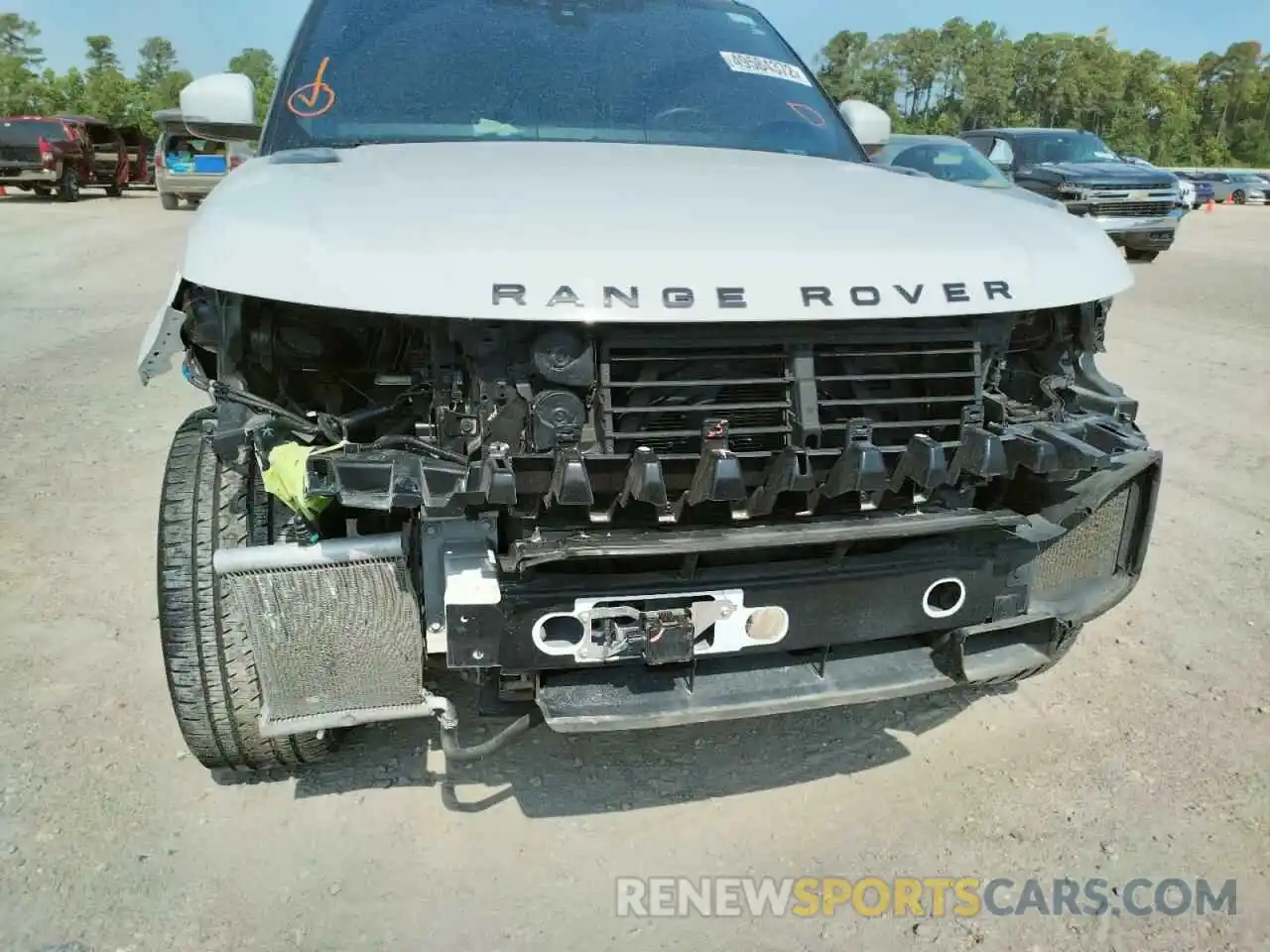 9 Photograph of a damaged car SALWR2RE1KA829739 LAND ROVER RANGEROVER 2019