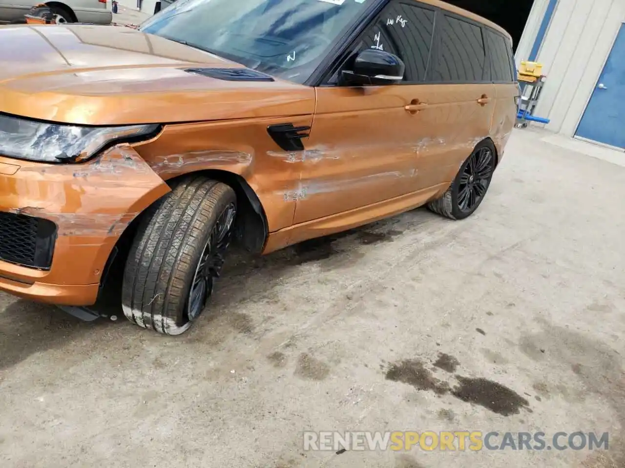 9 Photograph of a damaged car SALWR2RE3KA854433 LAND ROVER RANGEROVER 2019