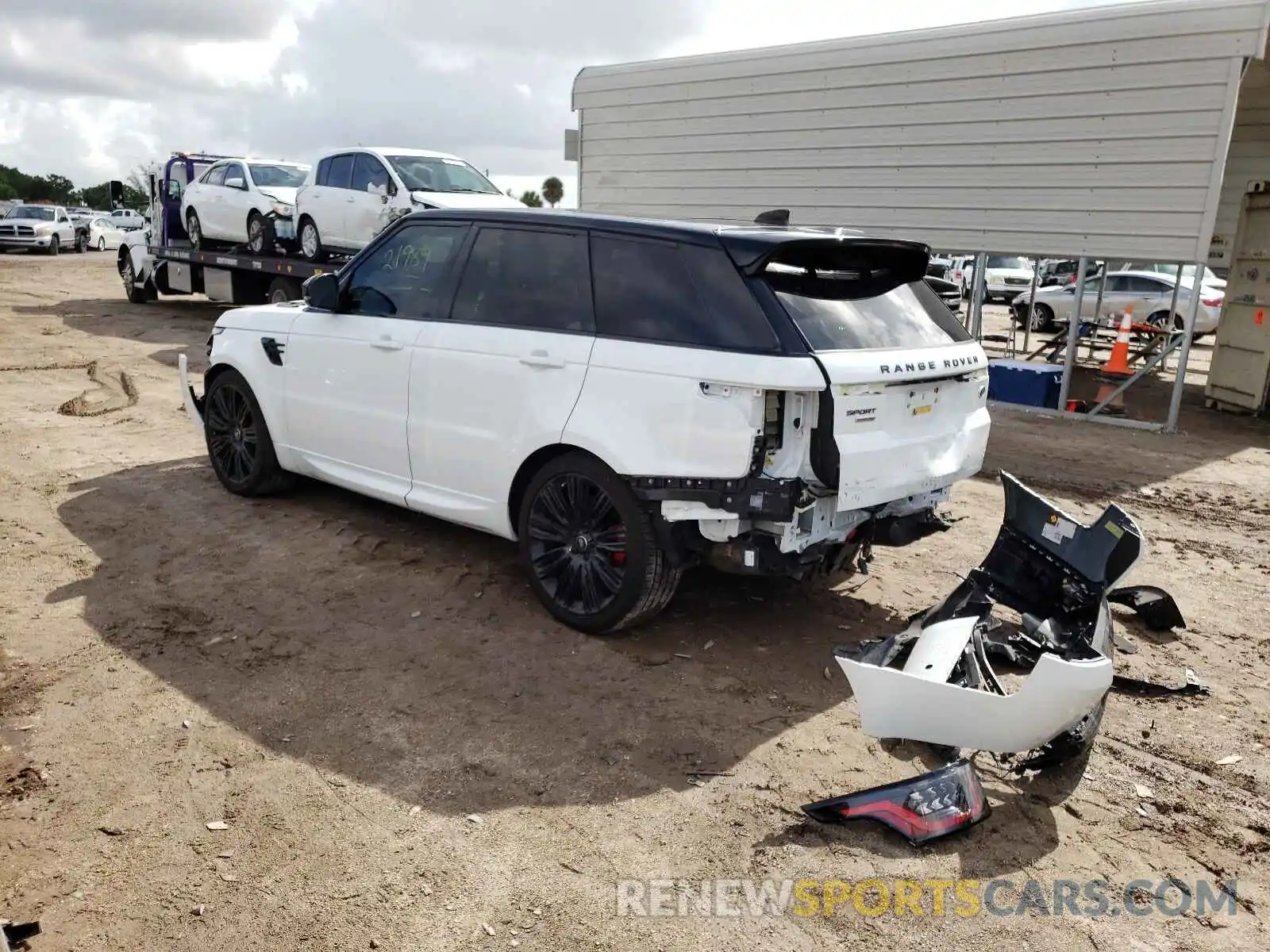 3 Фотография поврежденного автомобиля SALWR2RE6KA833687 LAND ROVER RANGEROVER 2019