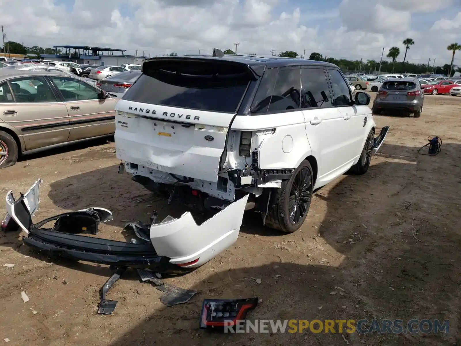 4 Фотография поврежденного автомобиля SALWR2RE6KA833687 LAND ROVER RANGEROVER 2019