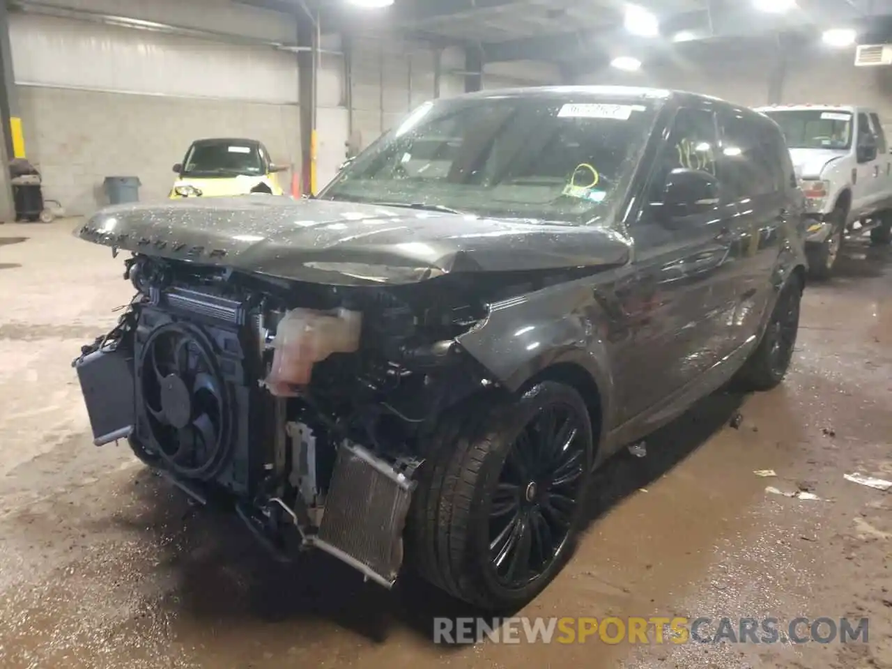 2 Photograph of a damaged car SALWR2RE9KA831612 LAND ROVER RANGEROVER 2019