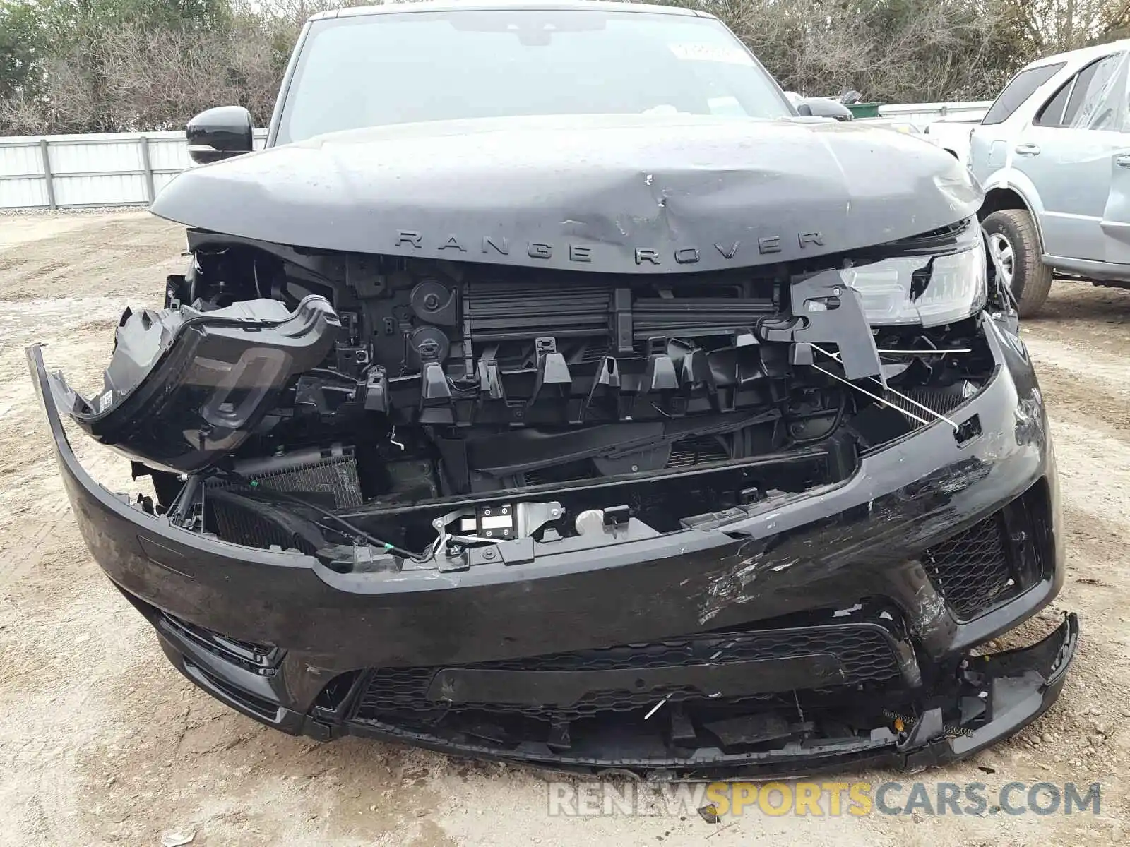 9 Photograph of a damaged car SALWR2REXKA862772 LAND ROVER RANGEROVER 2019