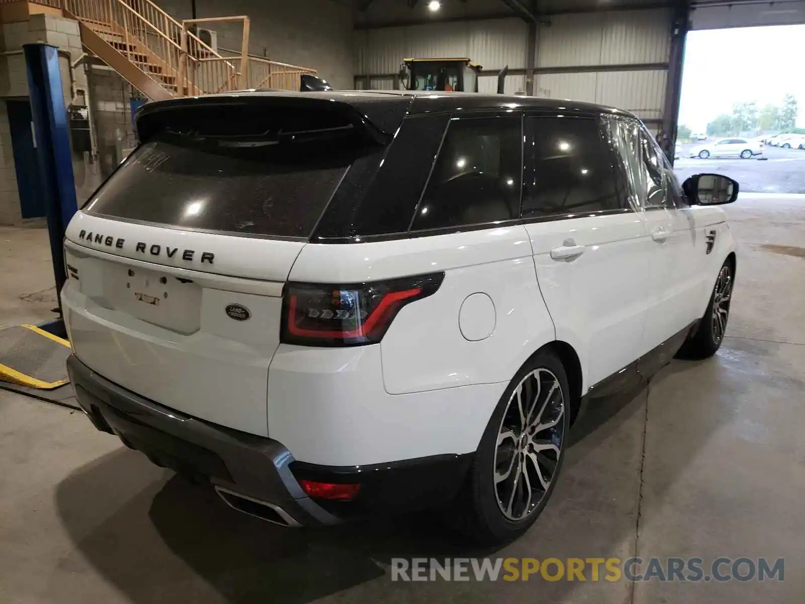 4 Photograph of a damaged car SALWR2RK1KA864934 LAND ROVER RANGEROVER 2019