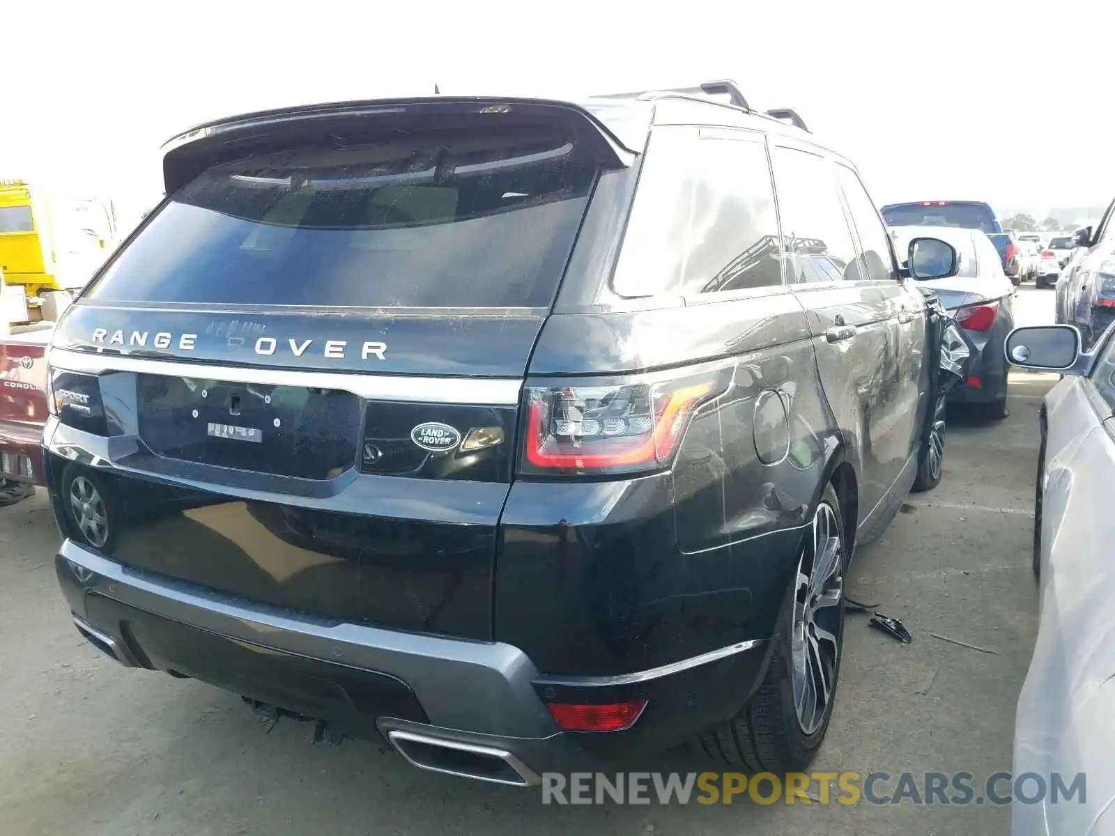 4 Photograph of a damaged car SALWR2RK1KA865422 LAND ROVER RANGEROVER 2019