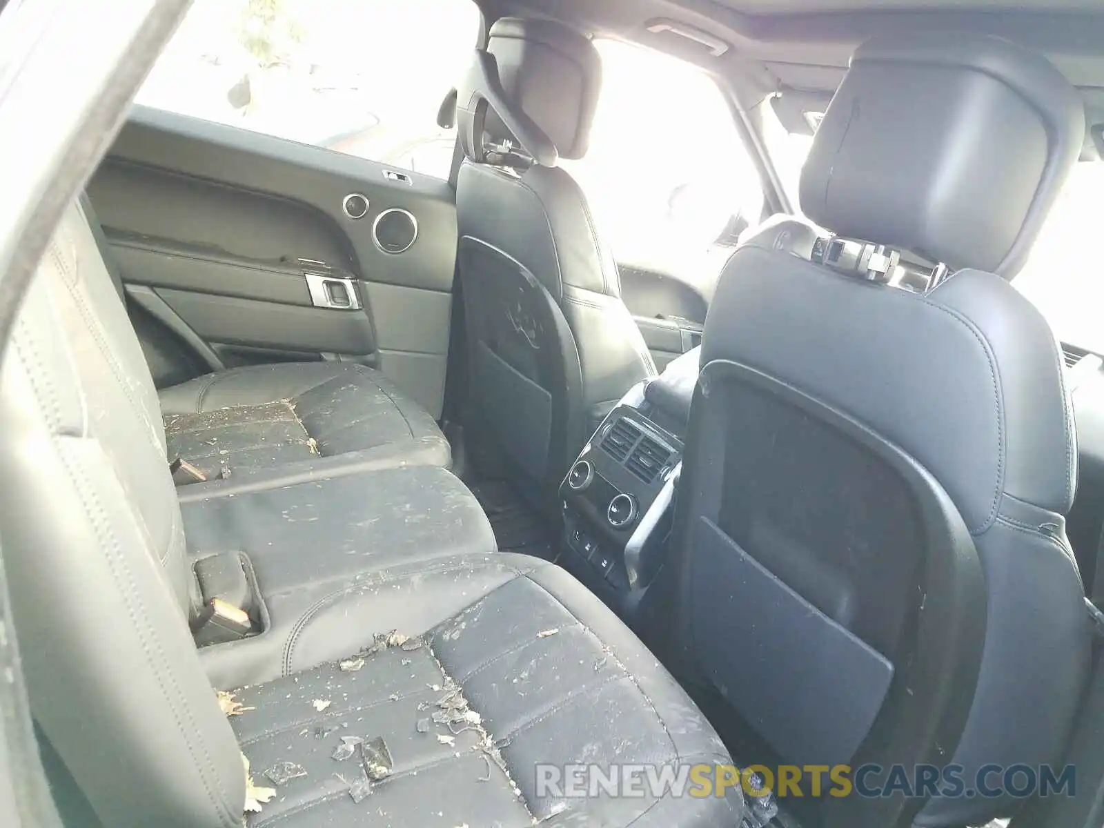 6 Photograph of a damaged car SALWR2RK1KA865422 LAND ROVER RANGEROVER 2019