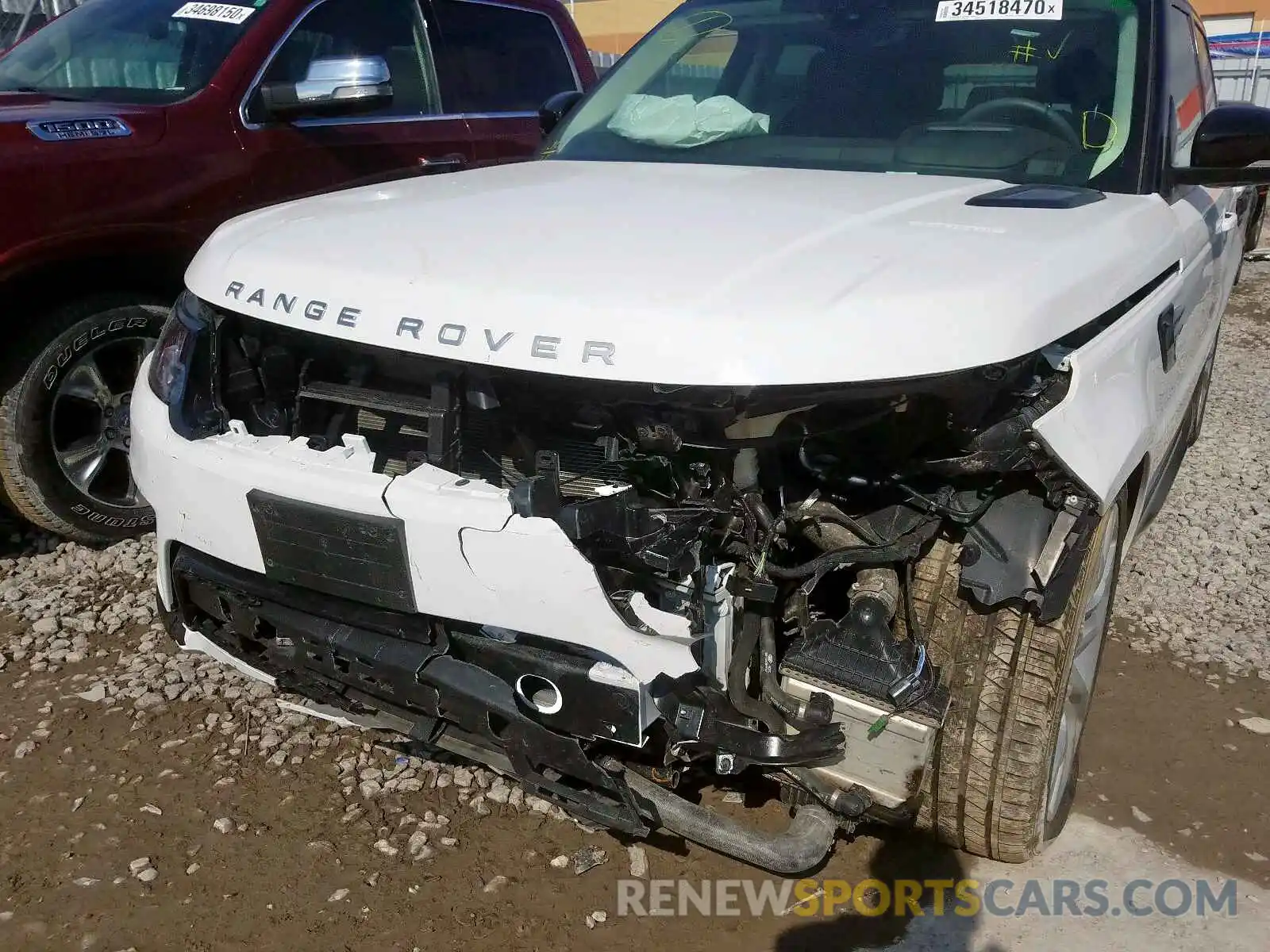 9 Photograph of a damaged car SALWR2RK7KA827614 LAND ROVER RANGEROVER 2019