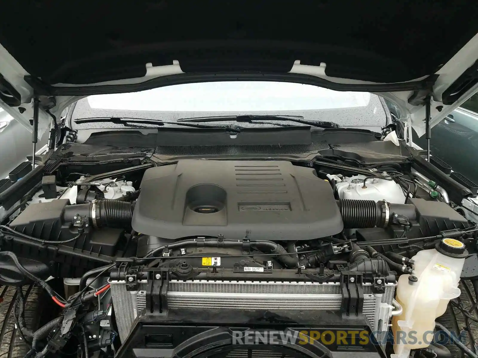 7 Photograph of a damaged car SALWR2RU2KA875264 LAND ROVER RANGEROVER 2019