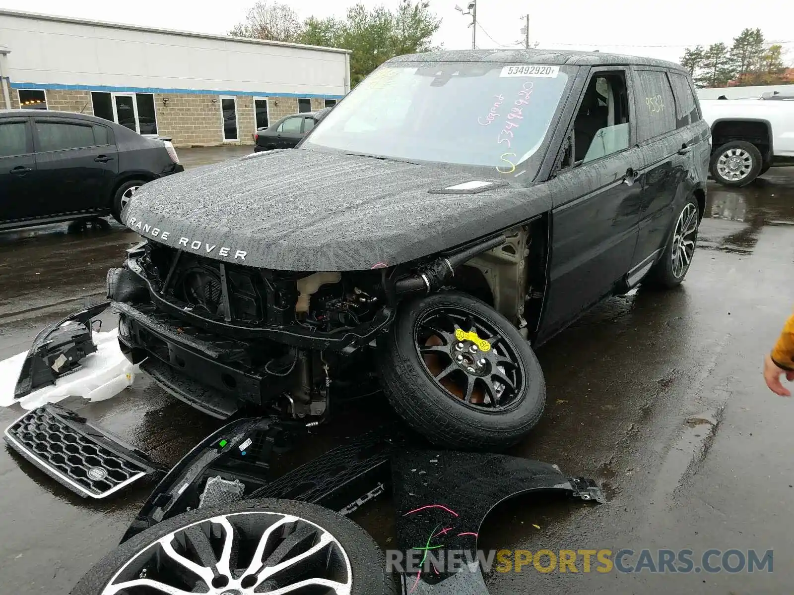 2 Фотография поврежденного автомобиля SALWR2RU4KA875752 LAND ROVER RANGEROVER 2019