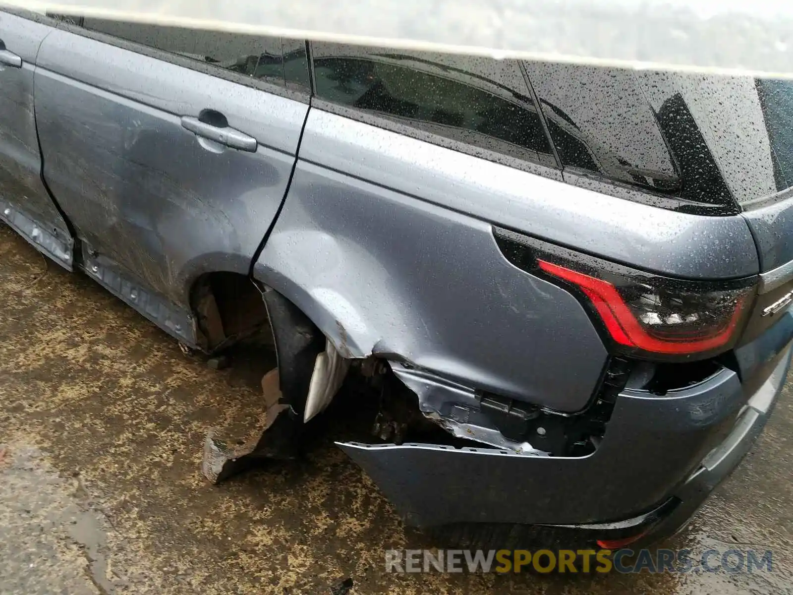 9 Photograph of a damaged car SALWR2RU5KA875288 LAND ROVER RANGEROVER 2019